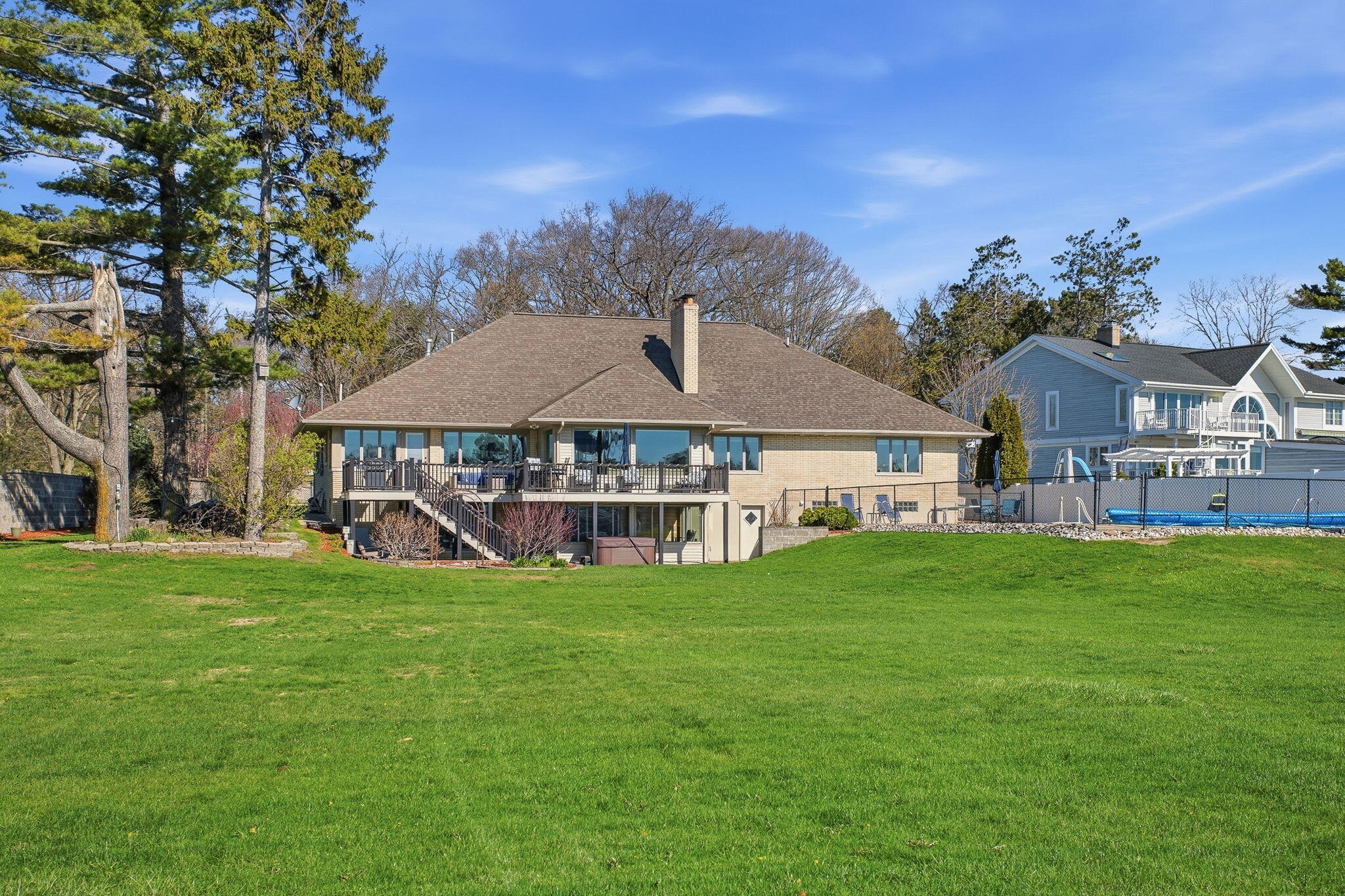 530 Glenwood Avenue Muskegon MI 49445