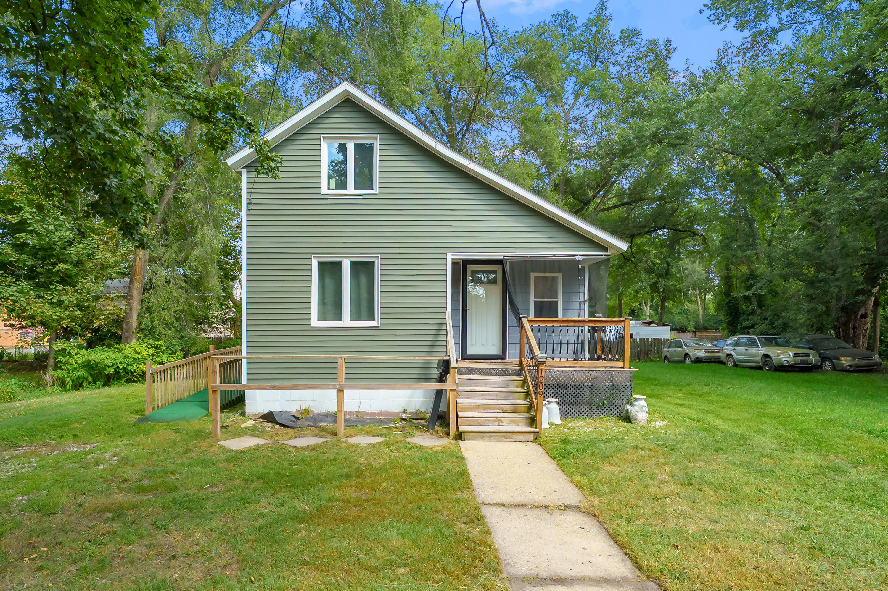 1209 John Street Kalamazoo MI 49001