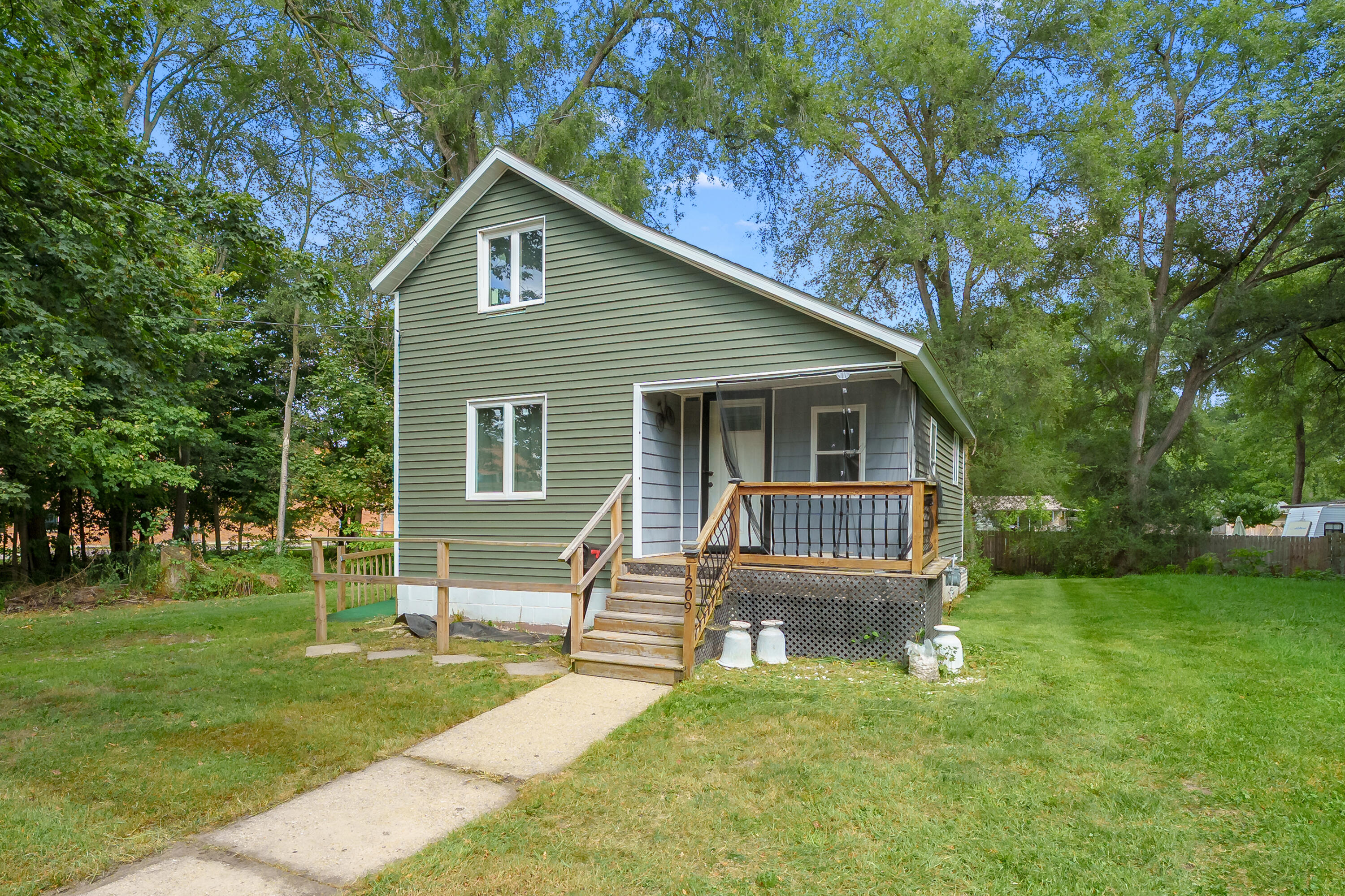 1209 John Street Kalamazoo MI 49001
