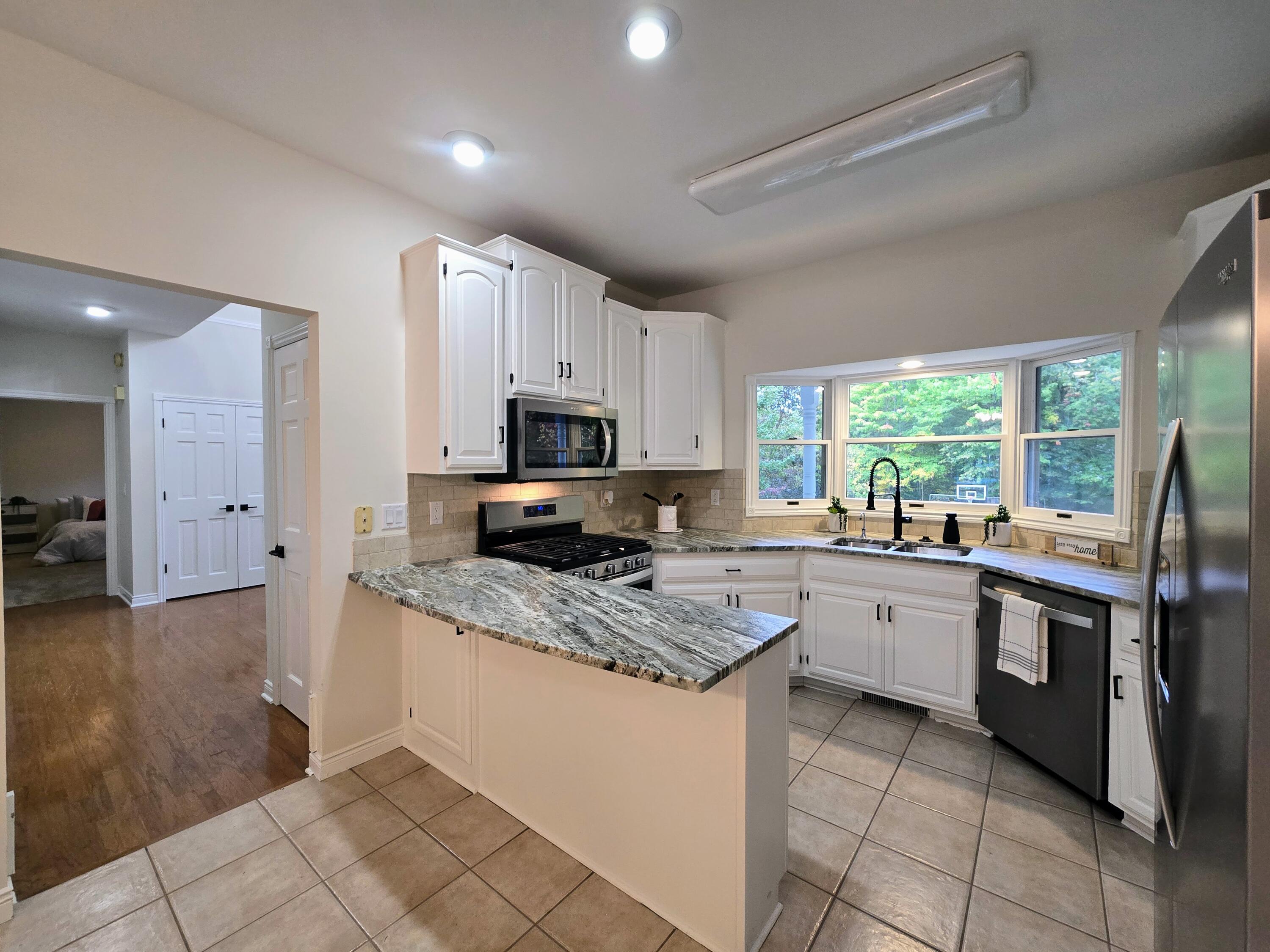 4739 Pine Hollow Road Holland MI 49423