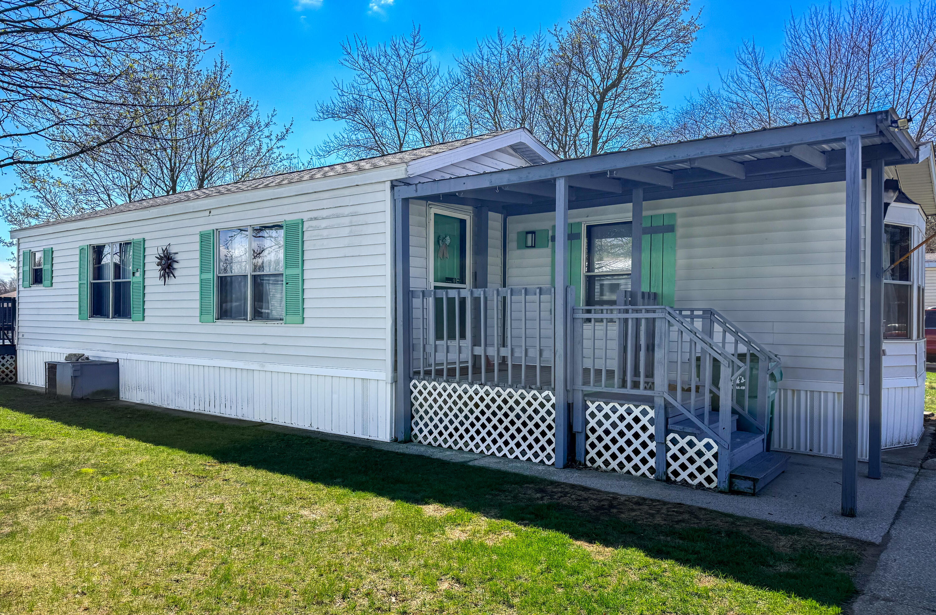 81 Cherry Court Muskegon MI 49445