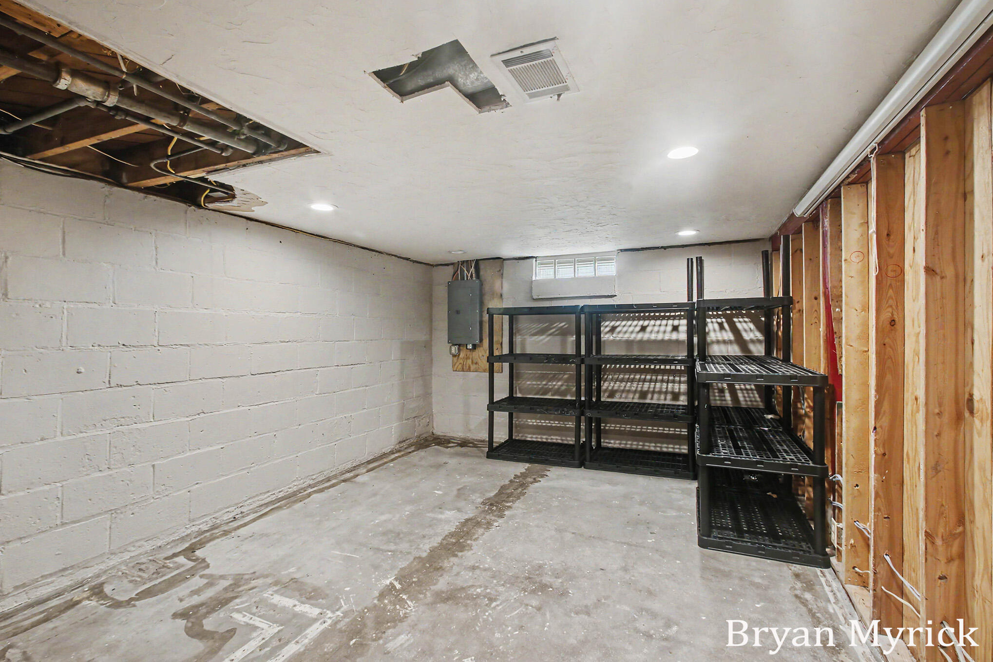 762 Central Holland MI 49423
