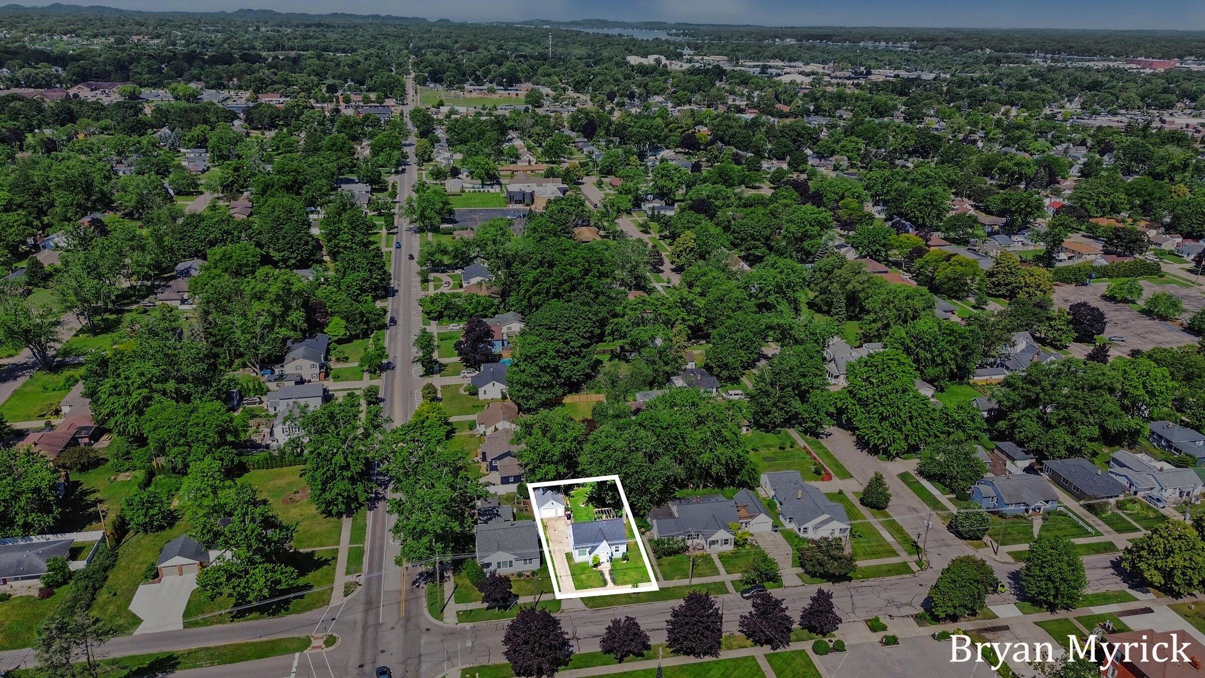 762 Central Holland MI 49423