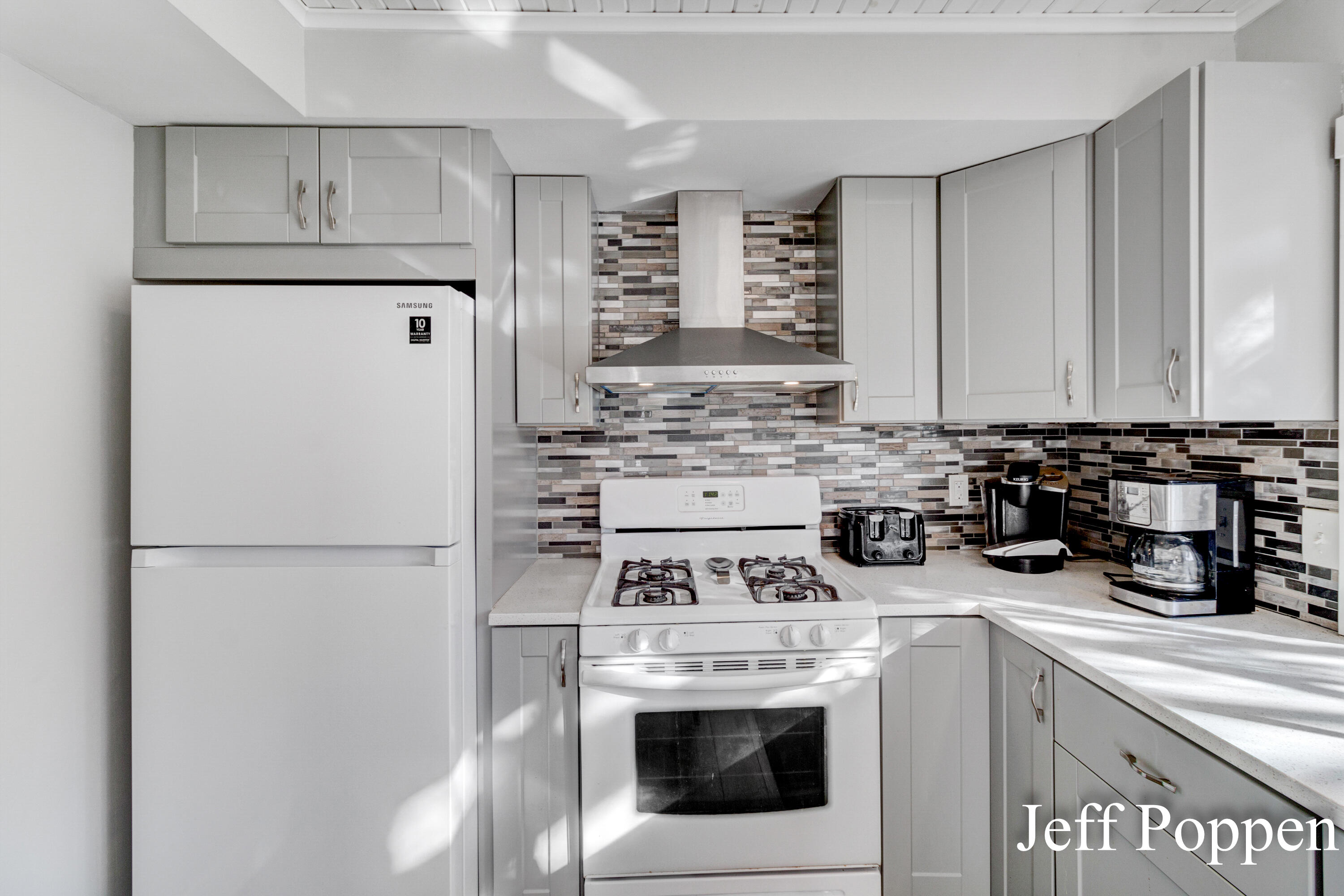 22 Edwards Avenue Grand Haven MI 49417