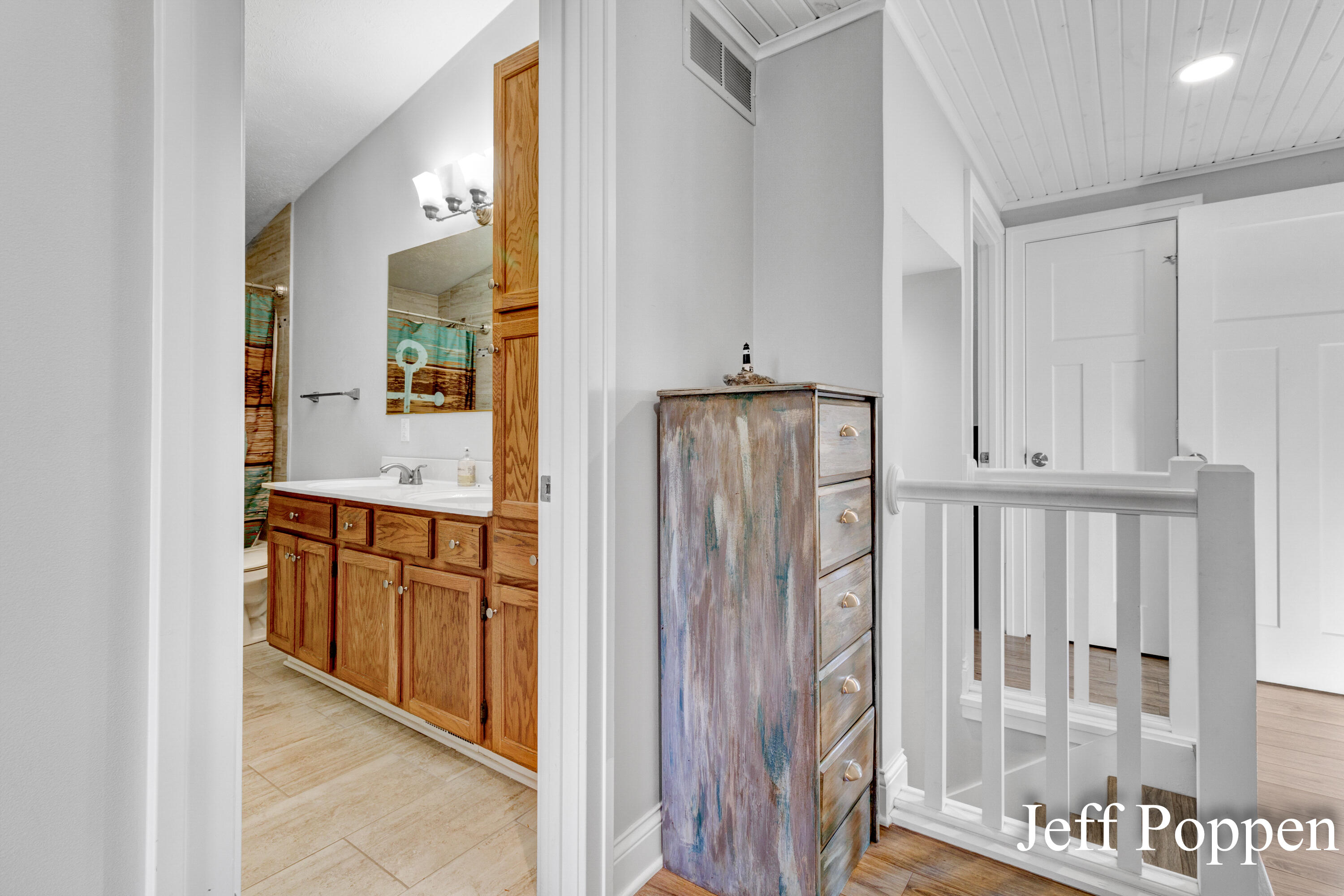 22 Edwards Avenue Grand Haven MI 49417