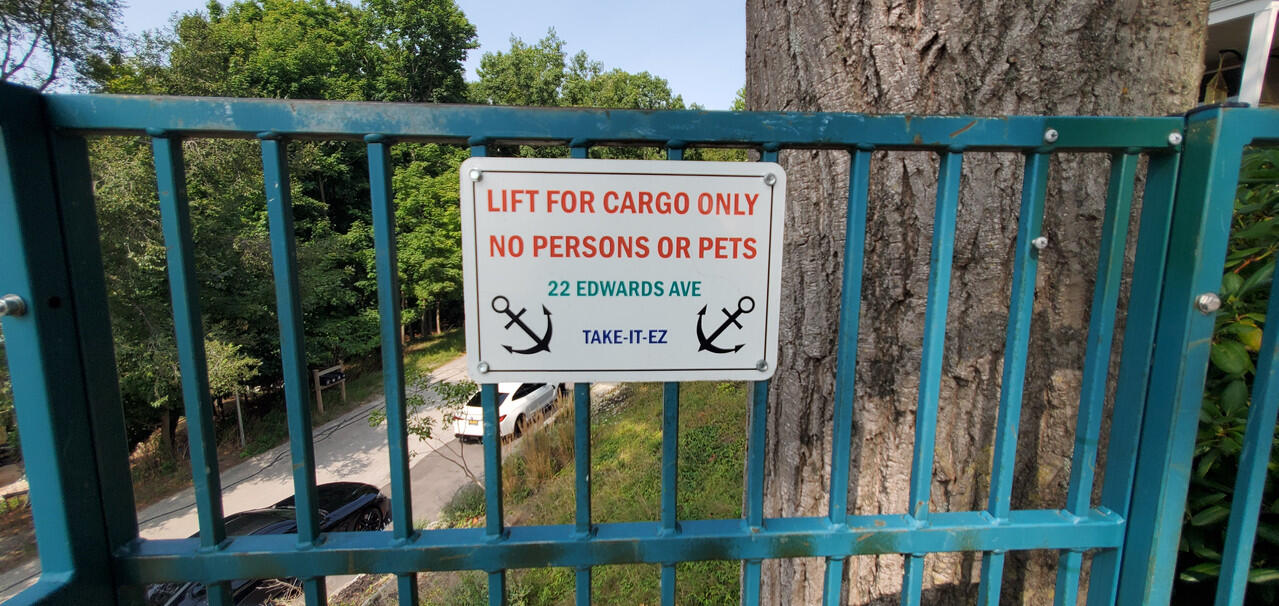 22 Edwards Avenue Grand Haven MI 49417