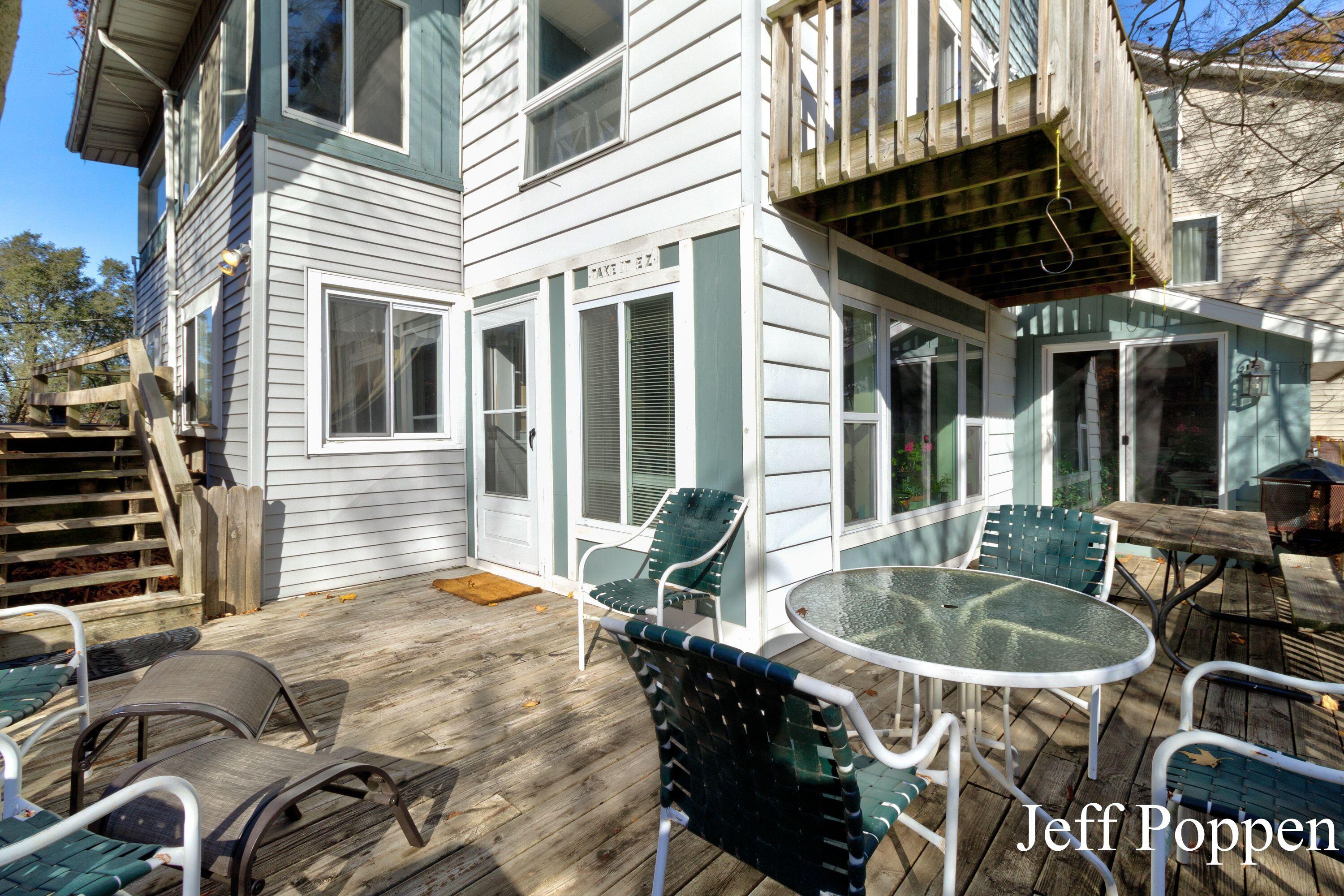 22 Edwards Avenue Grand Haven MI 49417