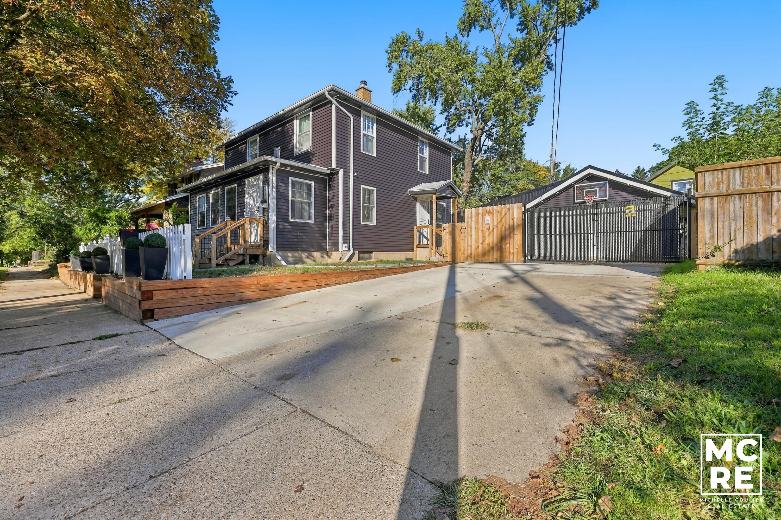 1820 Coit Avenue NE Grand Rapids MI 49505