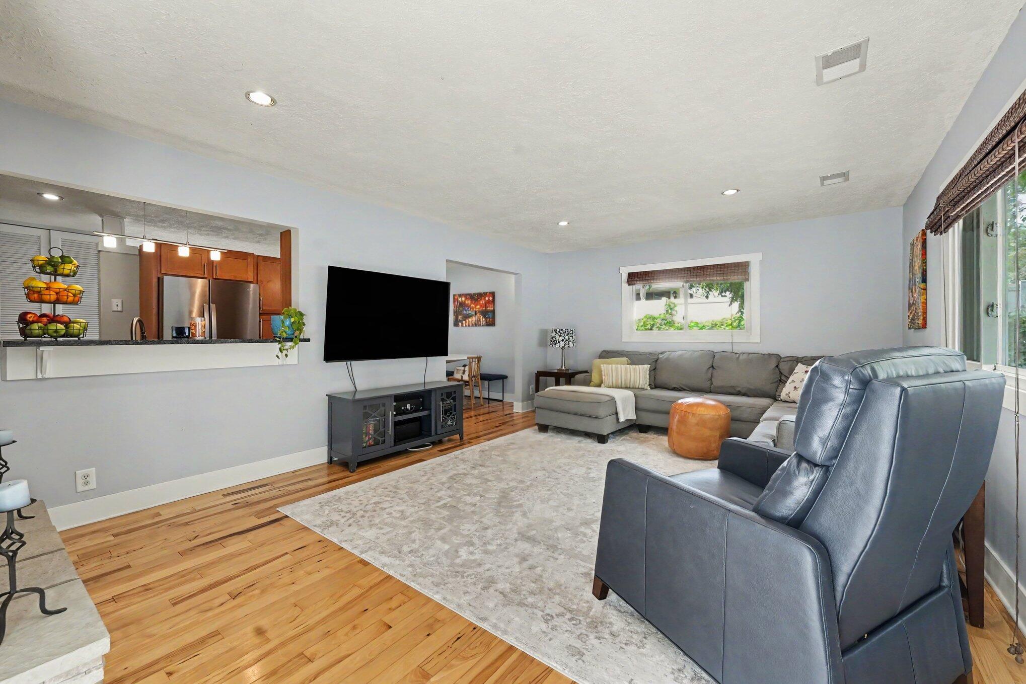 1696 Burke Avenue NE Grand Rapids MI 49505