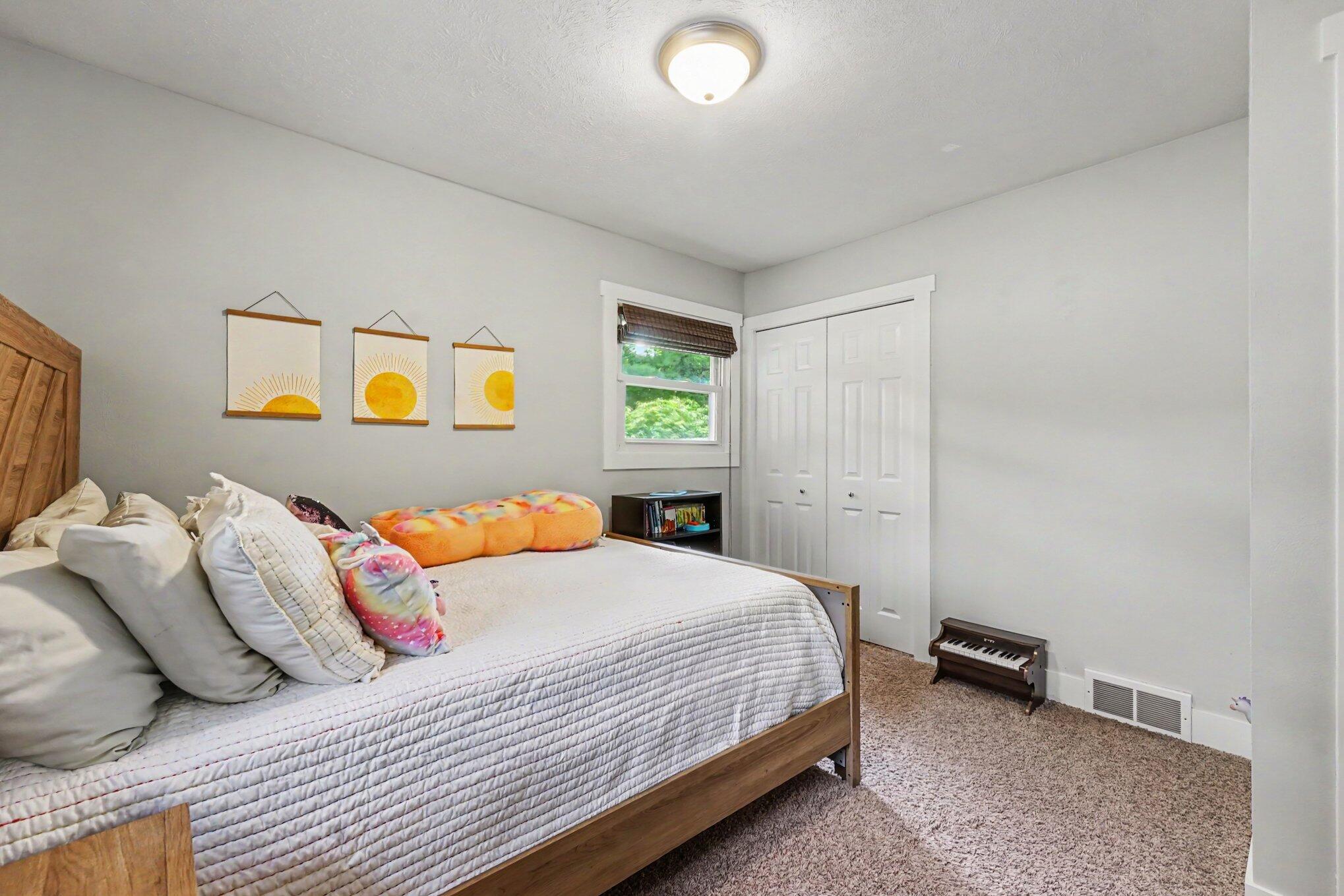 1696 Burke Avenue NE Grand Rapids MI 49505