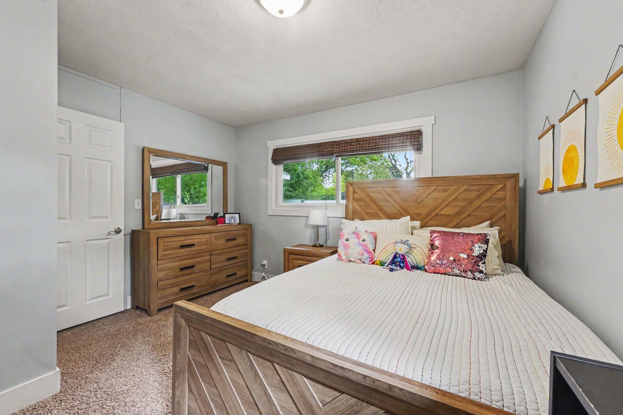 1696 Burke Avenue NE Grand Rapids MI 49505