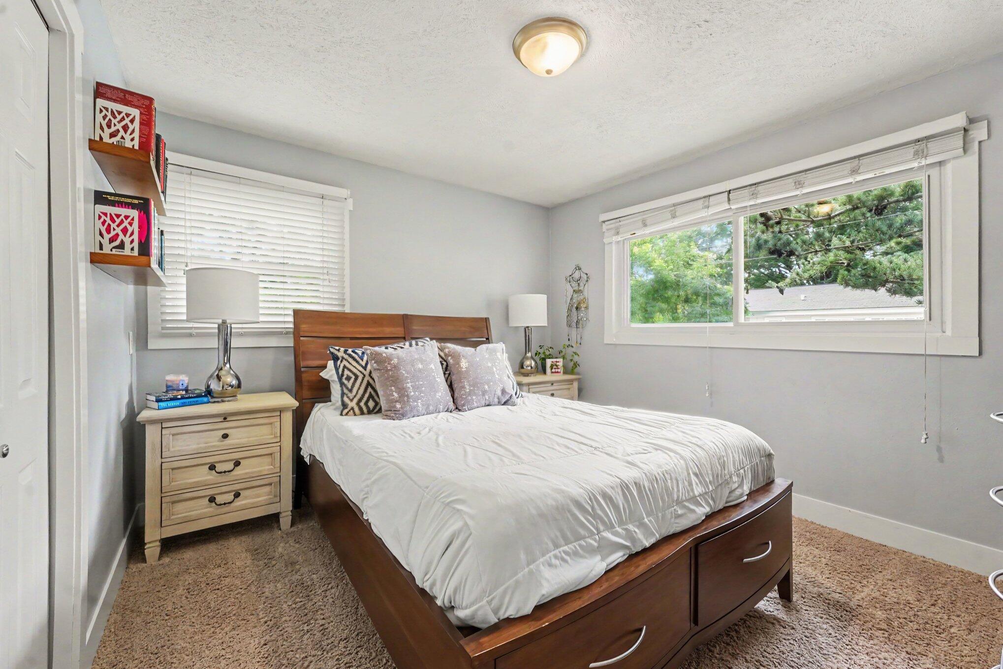 1696 Burke Avenue NE Grand Rapids MI 49505