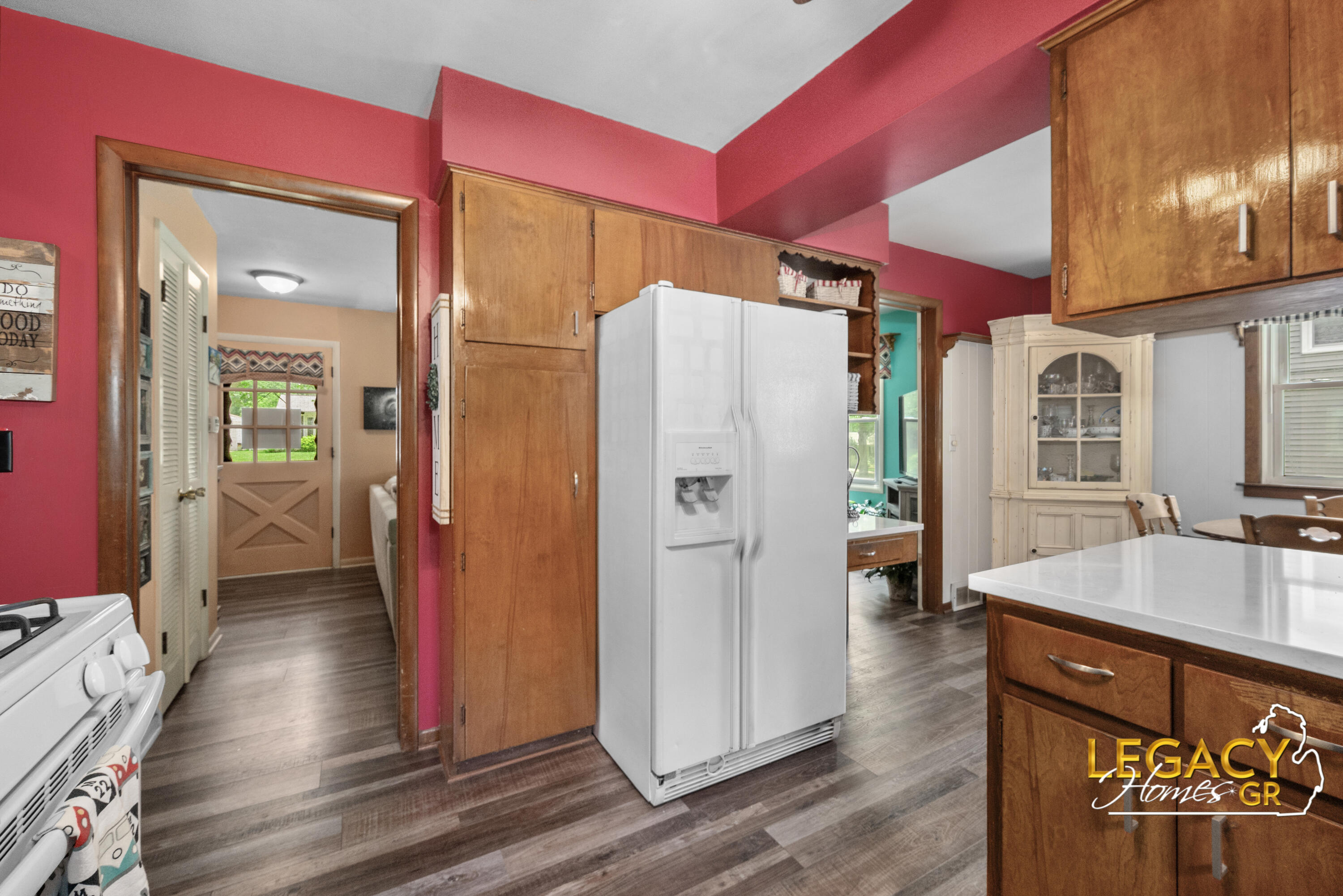 1031 Worcester Drive NE Grand Rapids MI 49505