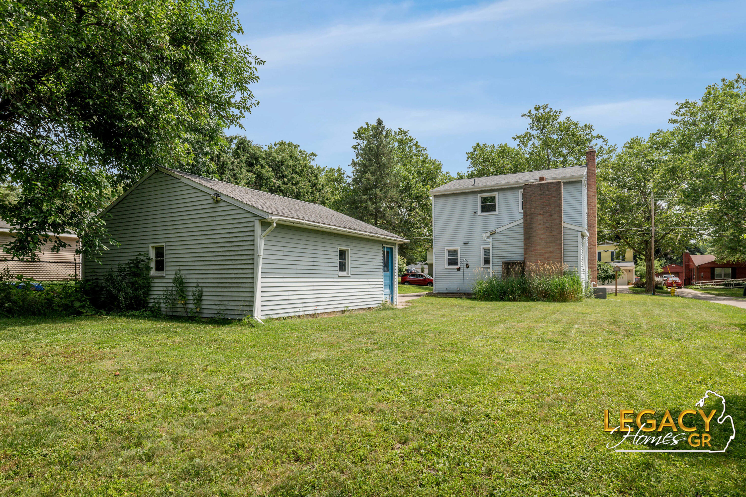 1031 Worcester Drive NE Grand Rapids MI 49505