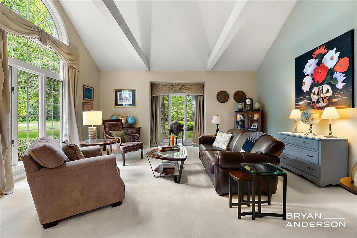 1015 Bradford Hollow Lane NE Grand Rapids MI 49525