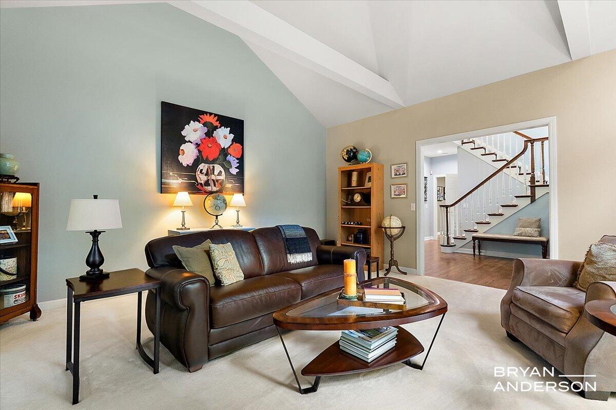 1015 Bradford Hollow Lane NE Grand Rapids MI 49525
