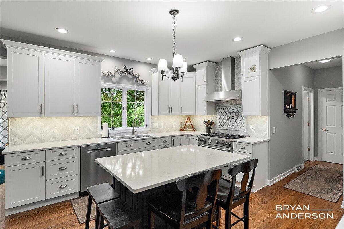 1015 Bradford Hollow Lane NE Grand Rapids MI 49525