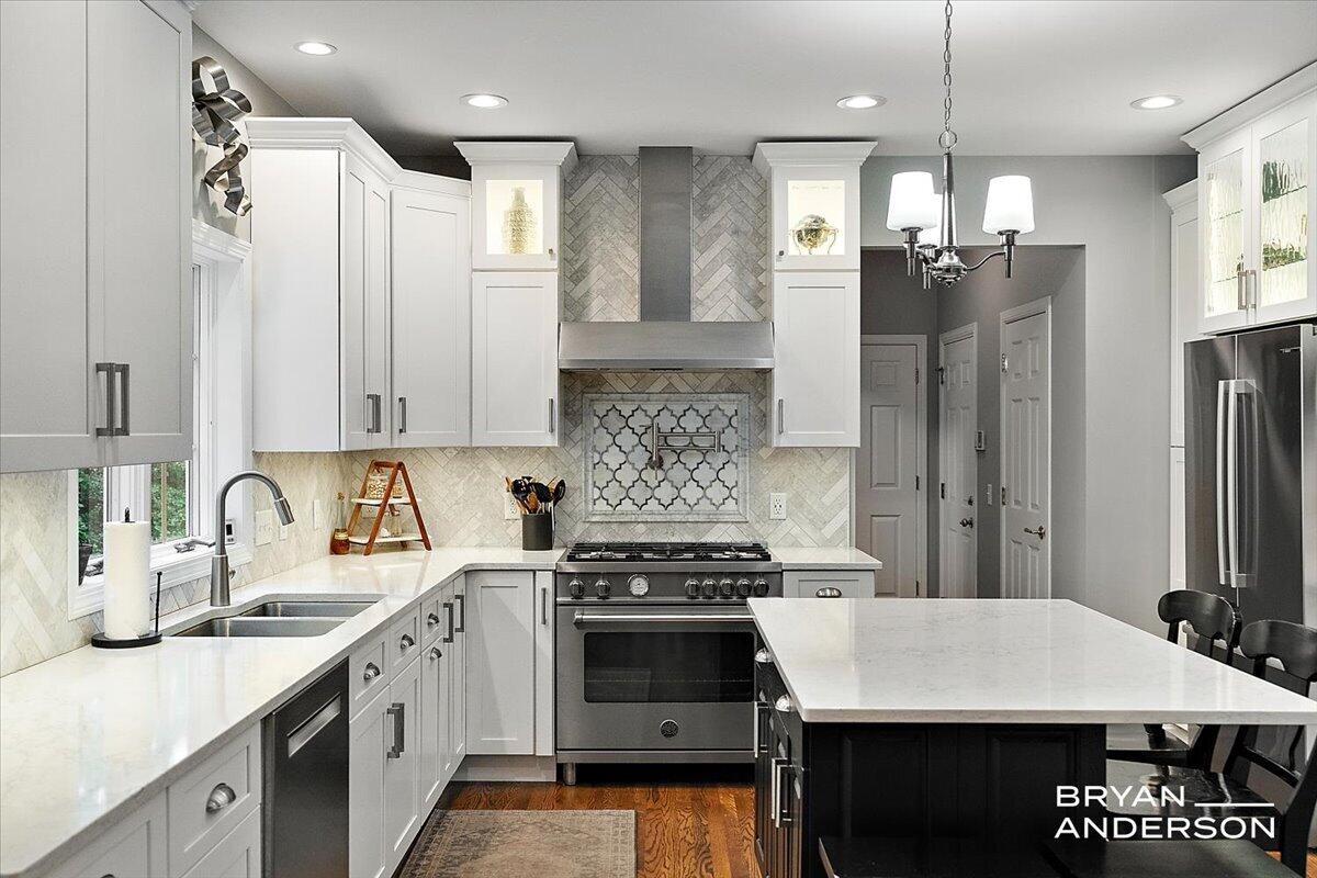 1015 Bradford Hollow Lane NE Grand Rapids MI 49525