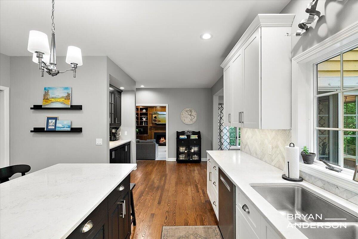1015 Bradford Hollow Lane NE Grand Rapids MI 49525