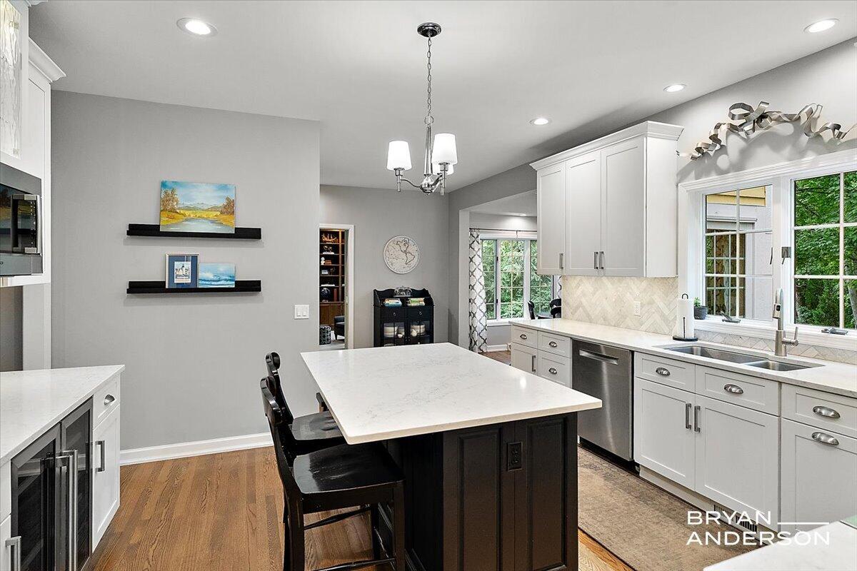 1015 Bradford Hollow Lane NE Grand Rapids MI 49525