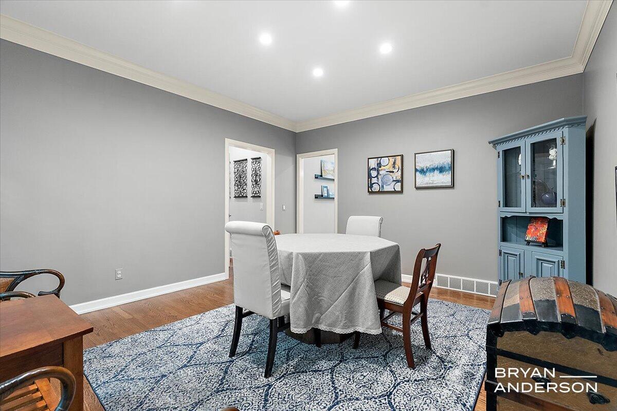 1015 Bradford Hollow Lane NE Grand Rapids MI 49525