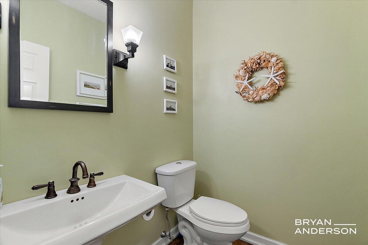 1015 Bradford Hollow Lane NE Grand Rapids MI 49525