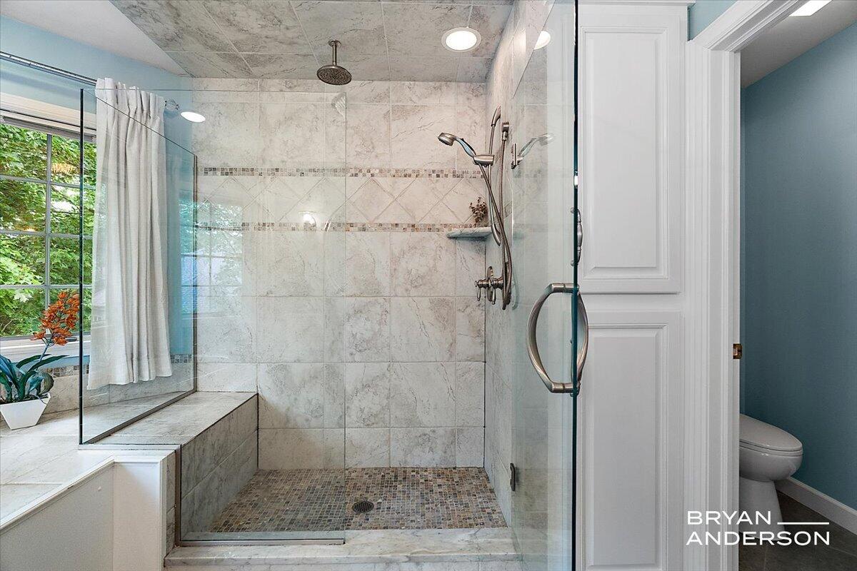 1015 Bradford Hollow Lane NE Grand Rapids MI 49525