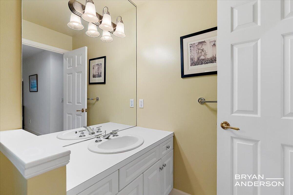 1015 Bradford Hollow Lane NE Grand Rapids MI 49525