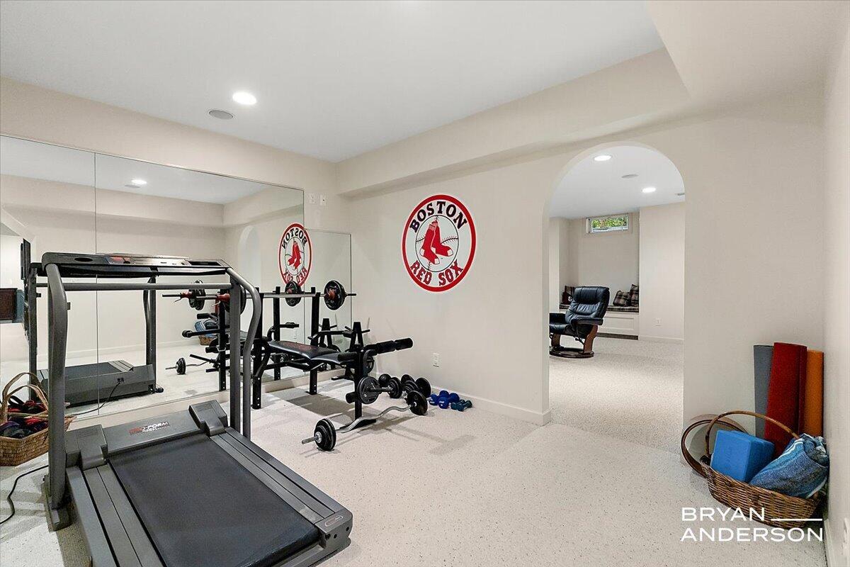1015 Bradford Hollow Lane NE Grand Rapids MI 49525