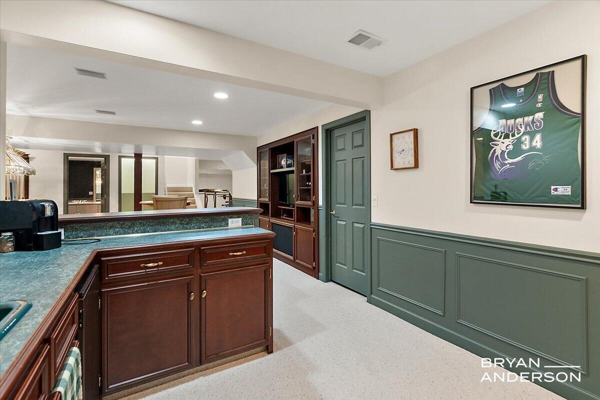 1015 Bradford Hollow Lane NE Grand Rapids MI 49525