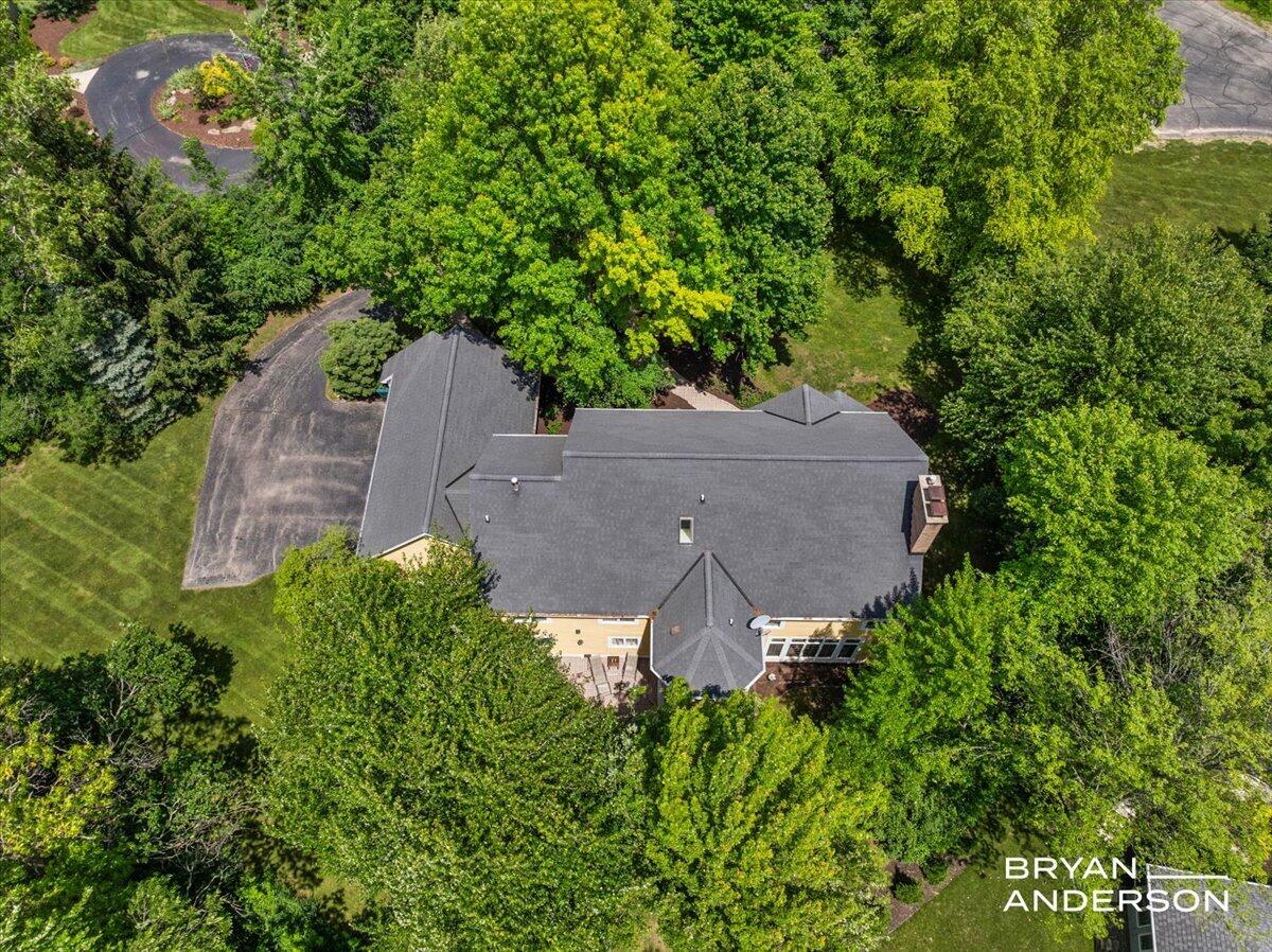 1015 Bradford Hollow Lane NE Grand Rapids MI 49525
