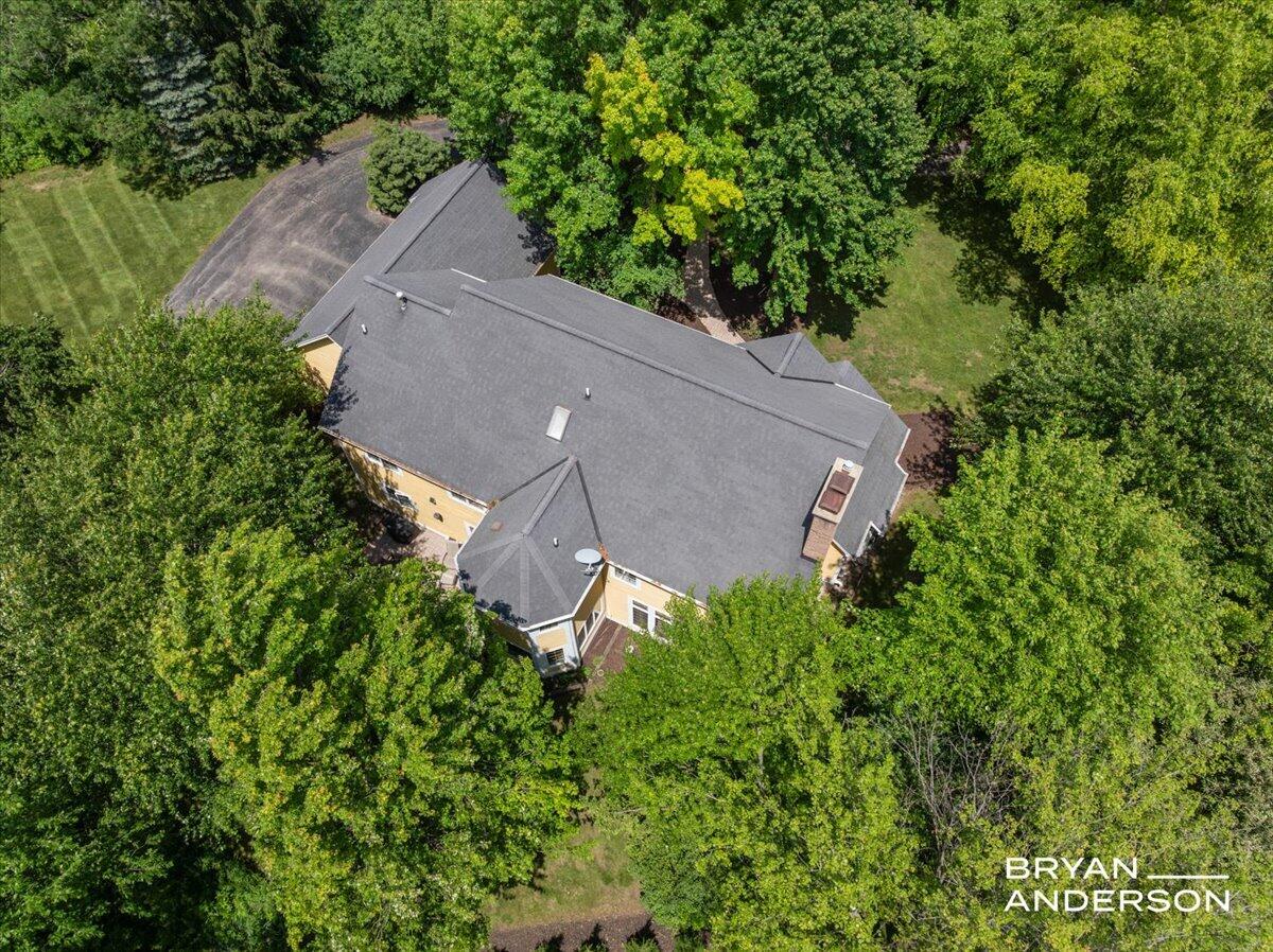 1015 Bradford Hollow Lane NE Grand Rapids MI 49525