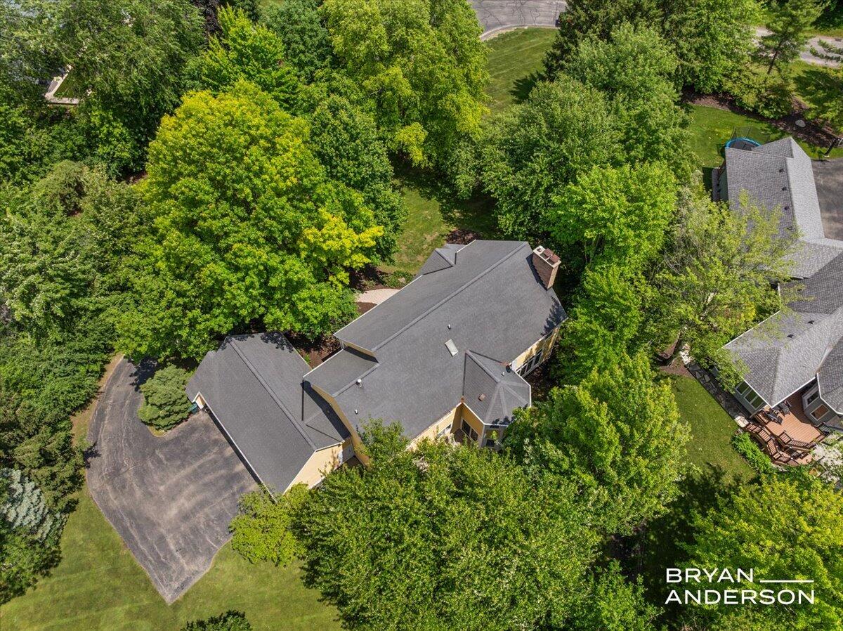 1015 Bradford Hollow Lane NE Grand Rapids MI 49525