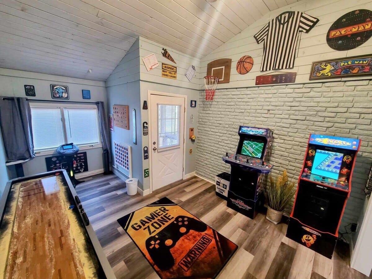 5292 E R Avenue Portage MI 49002
