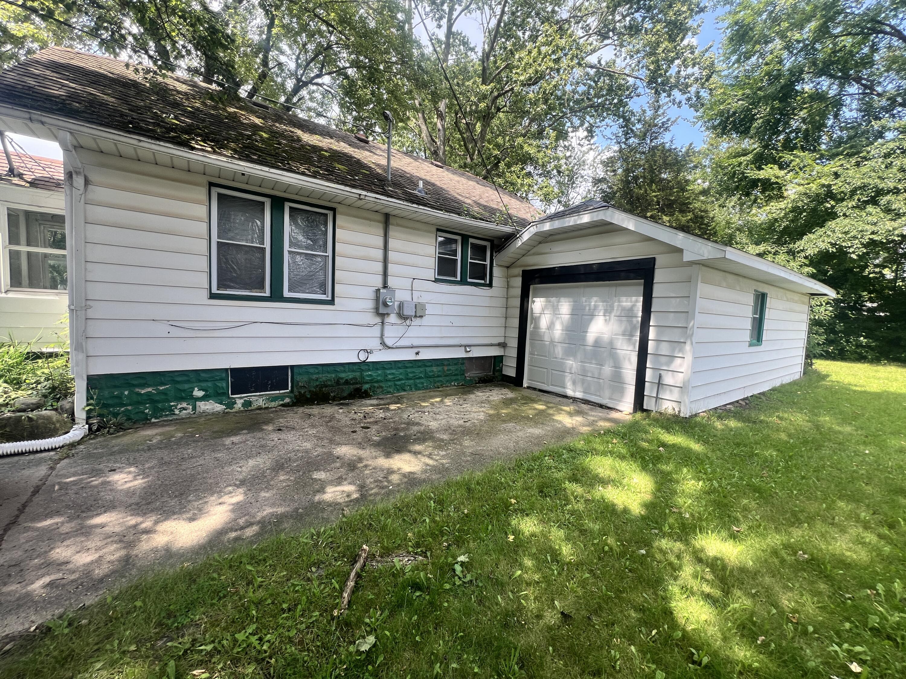 705 Poplar Street Niles MI 49120