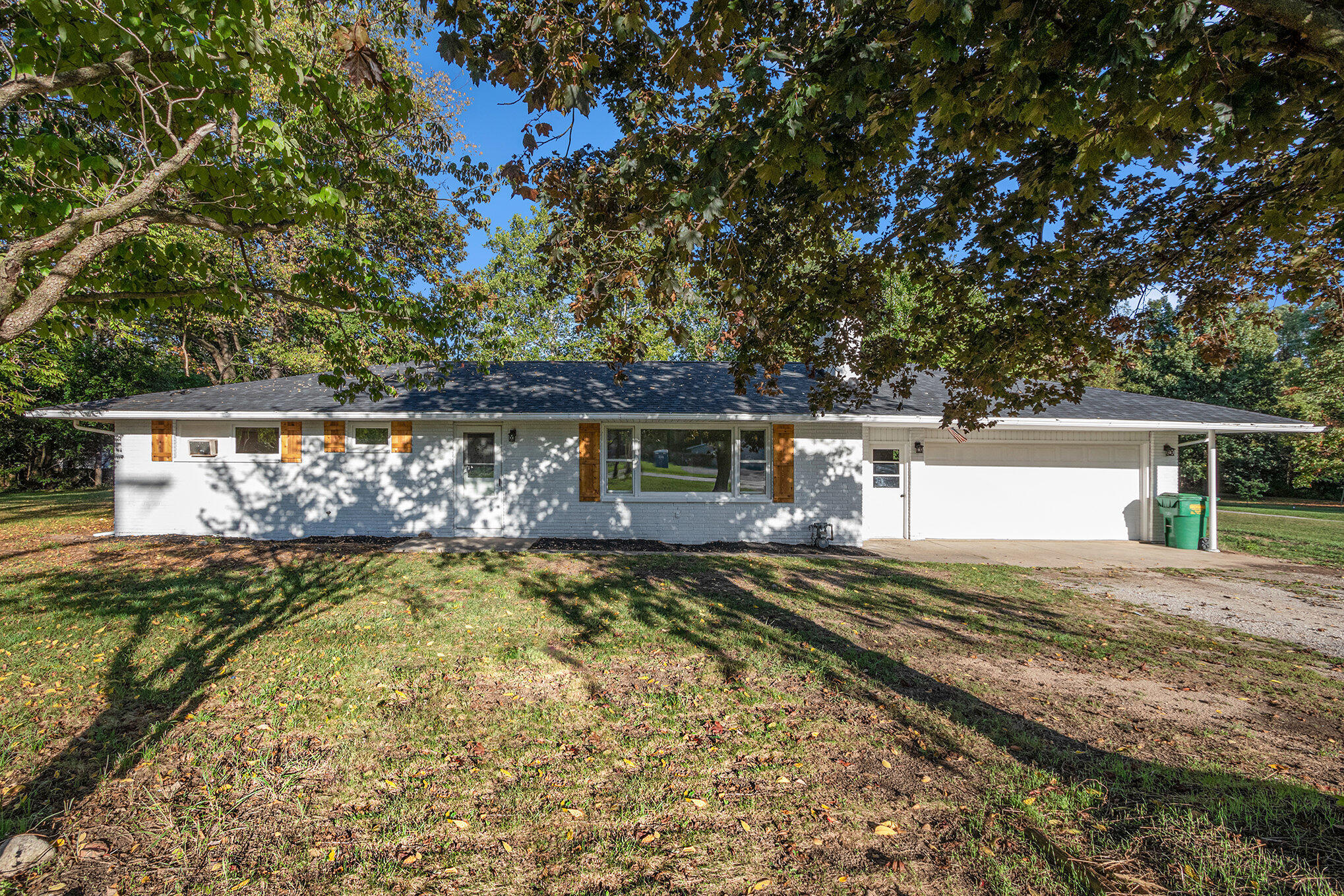 1403 Barron Lake Road Niles MI 49120