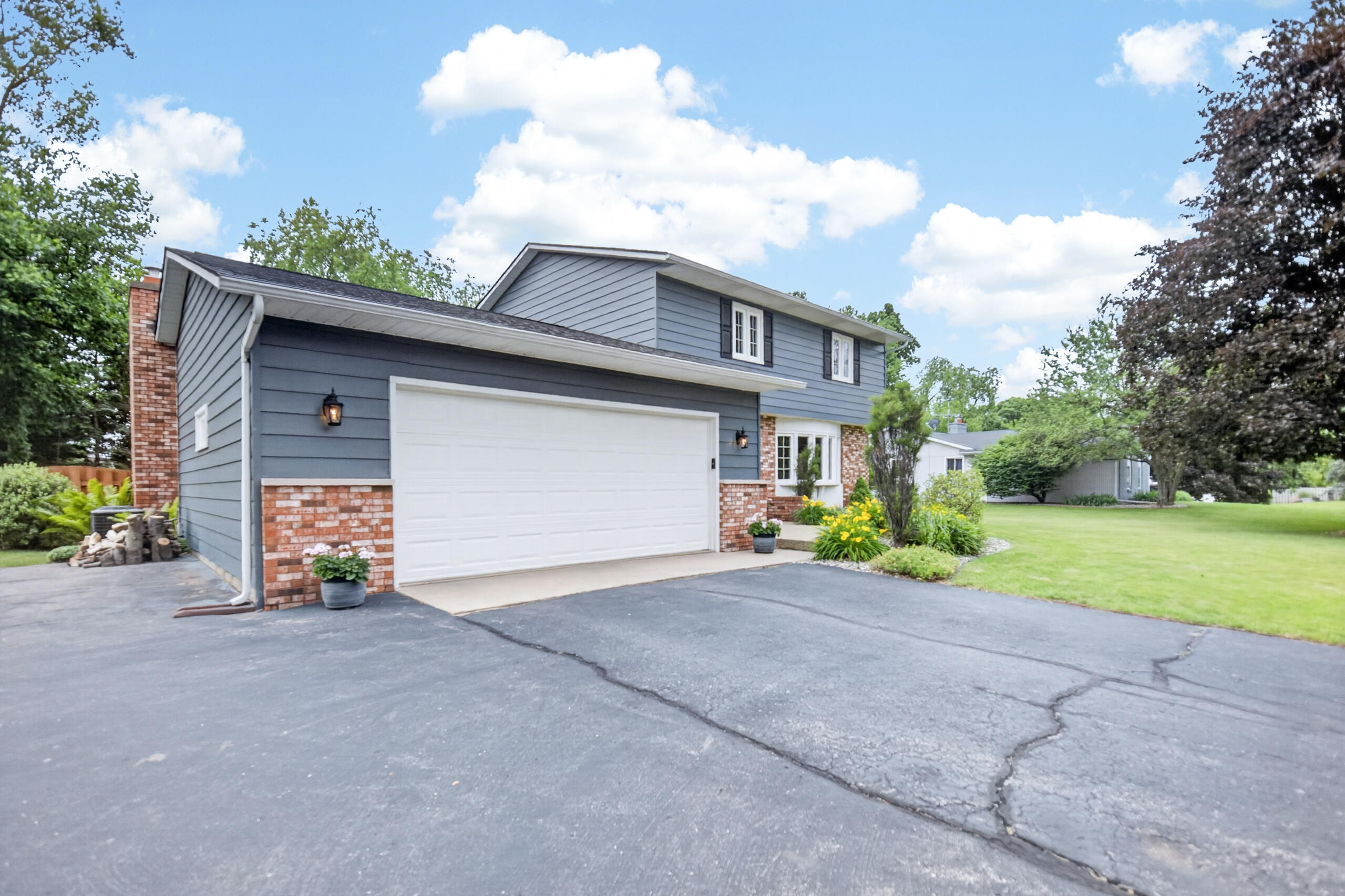 5141 Lewsinda Avenue Kalamazoo MI 49009