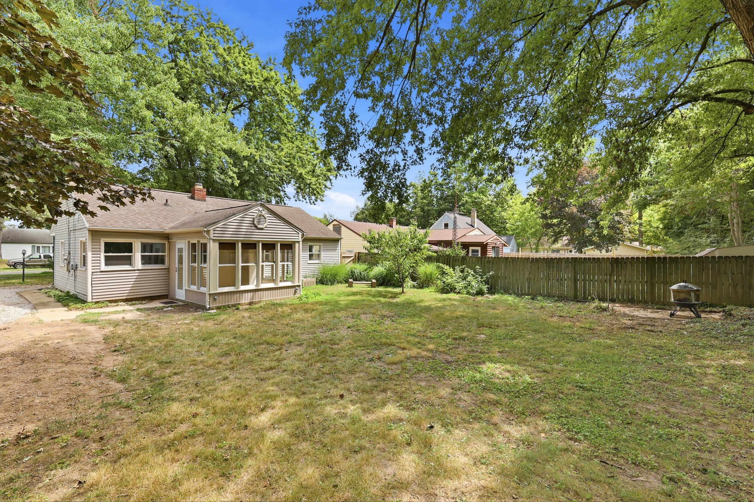 627 Clearview Street Kalamazoo MI 49048