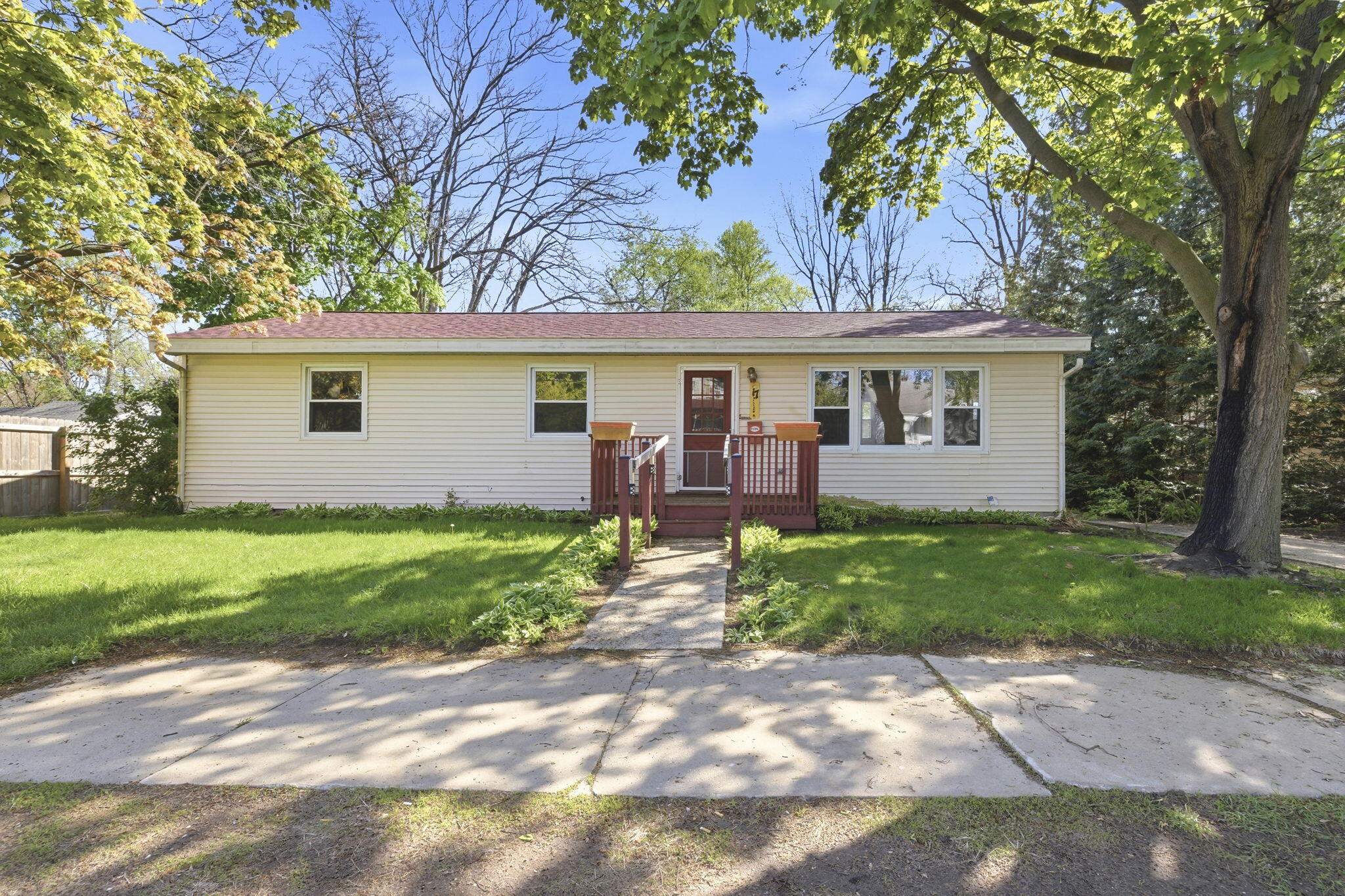 17 S Willard Street New Buffalo MI 49117