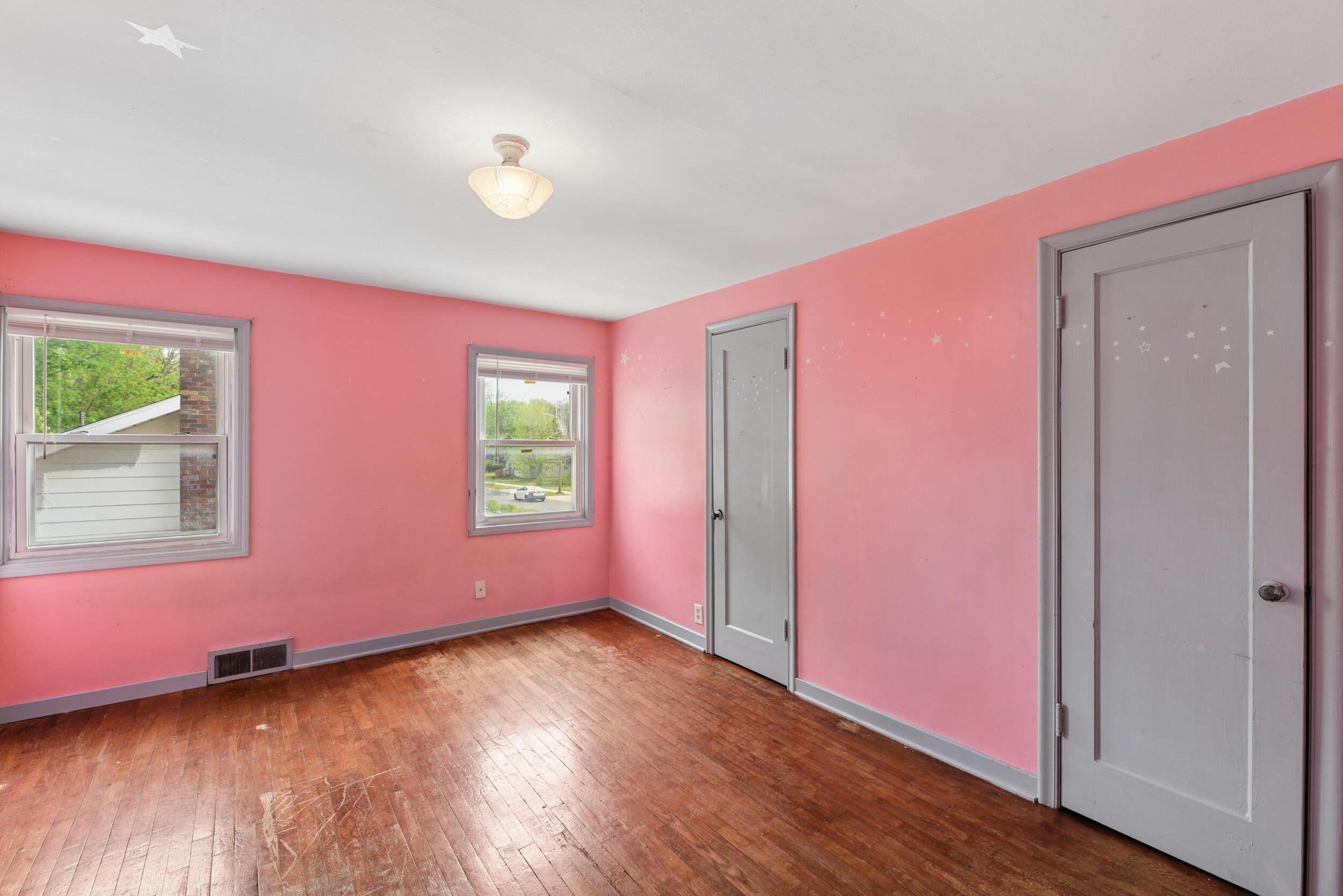 1017 Mcallister Avenue Benton Harbor MI 49022