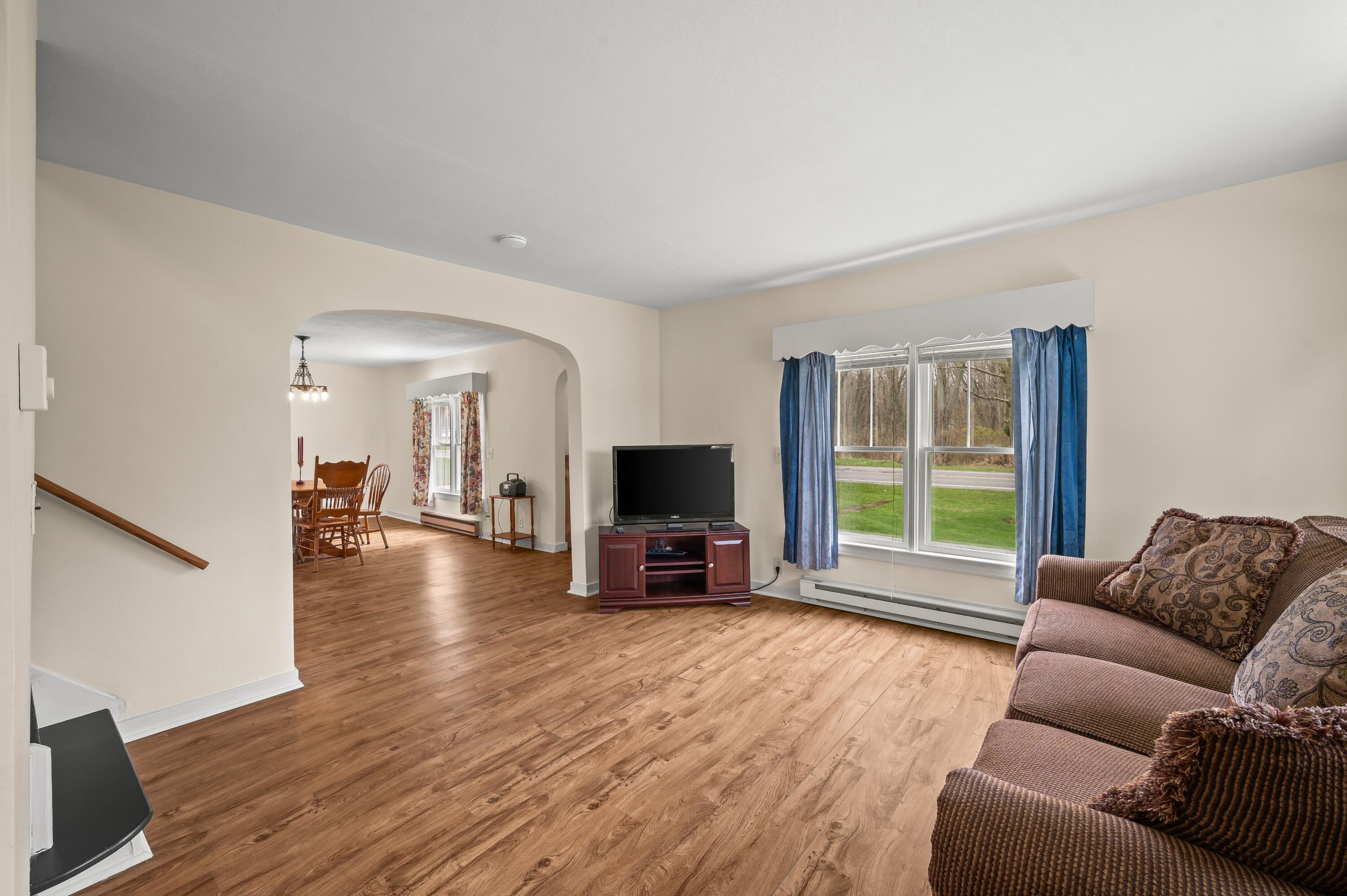 13690 Cleveland Avenue Buchanan MI 49107