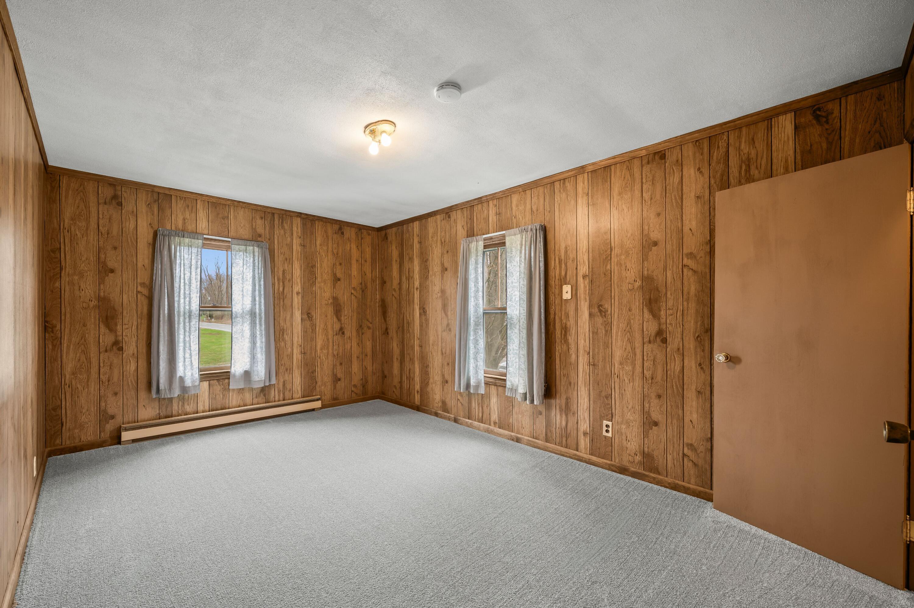 13690 Cleveland Avenue Buchanan MI 49107