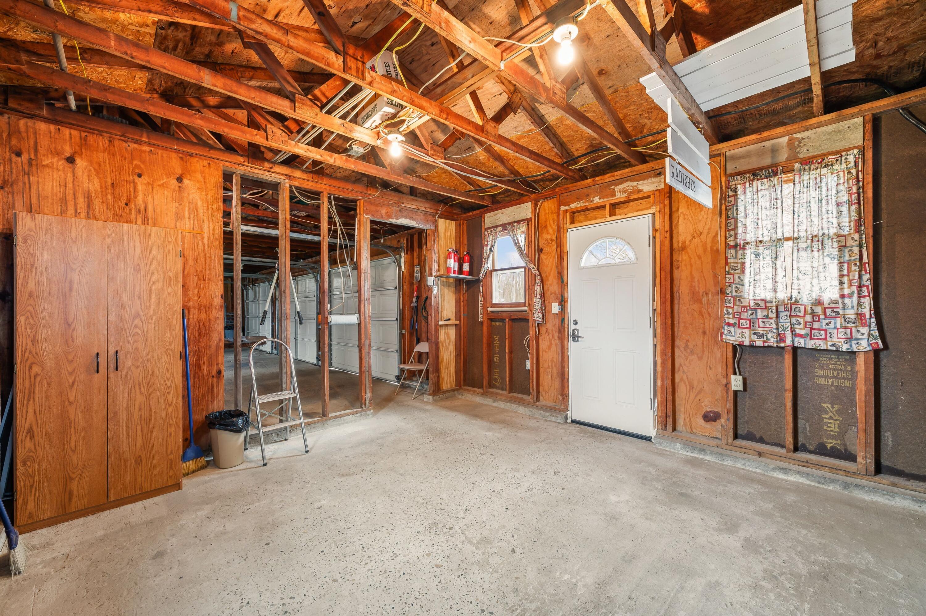 13690 Cleveland Avenue Buchanan MI 49107