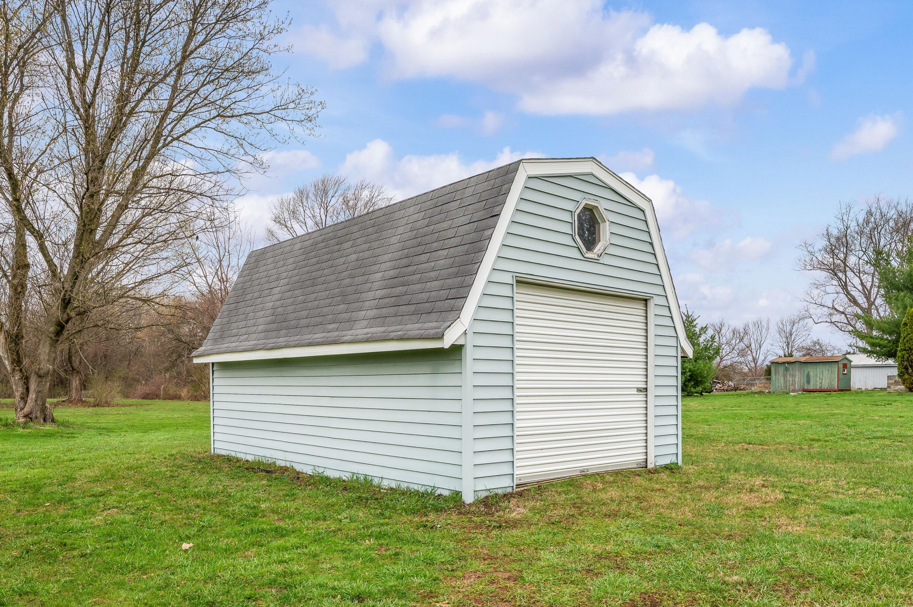 13690 Cleveland Avenue Buchanan MI 49107
