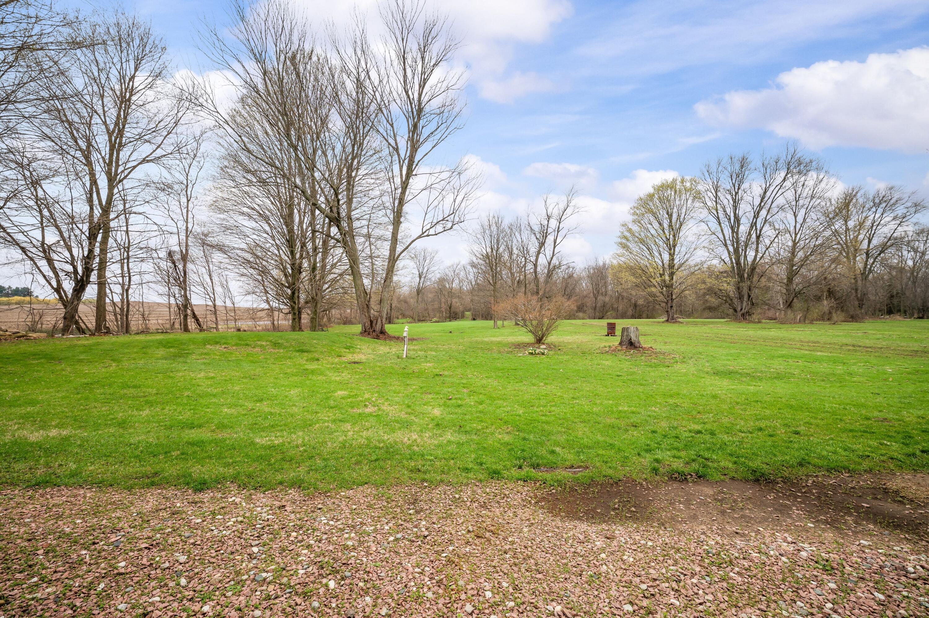 13690 Cleveland Avenue Buchanan MI 49107