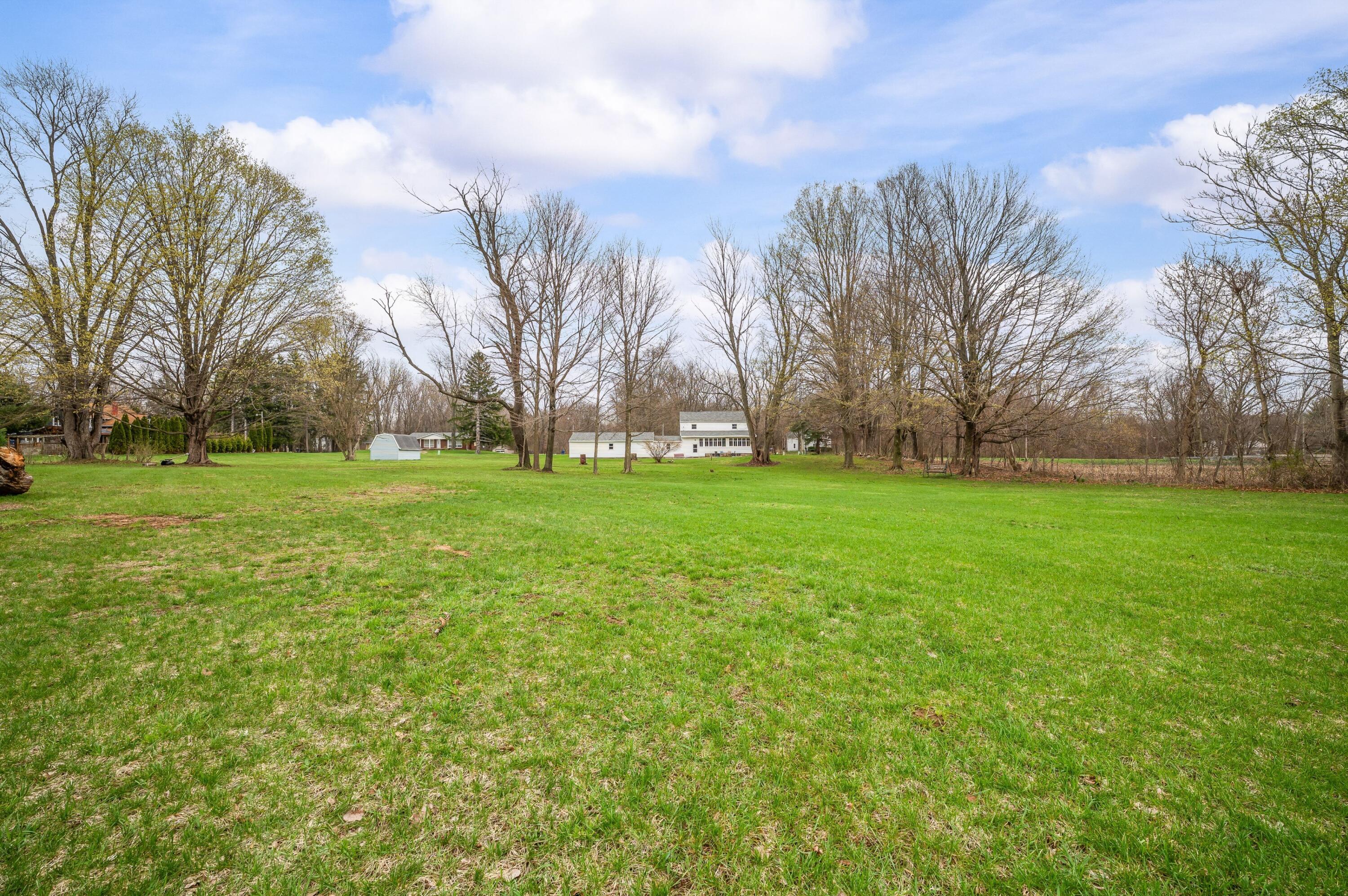 13690 Cleveland Avenue Buchanan MI 49107