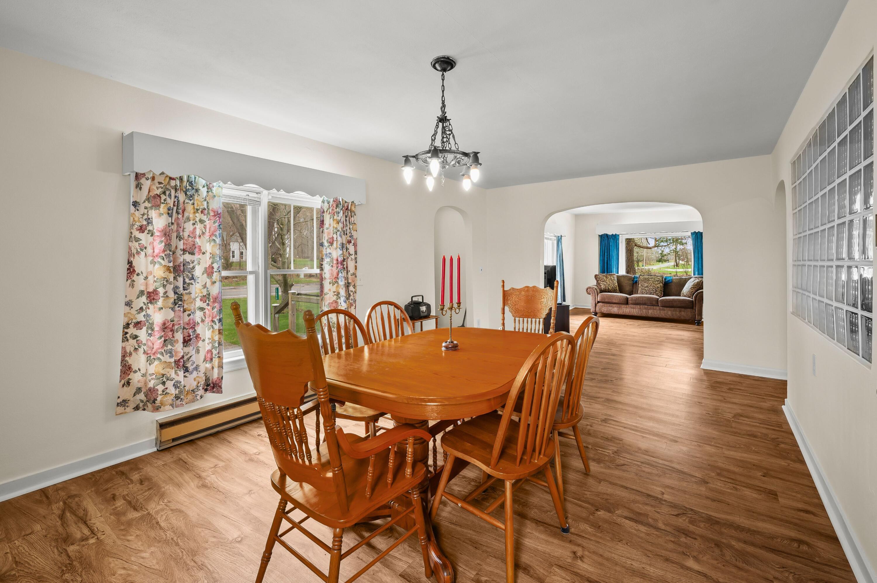 13690 Cleveland Avenue Buchanan MI 49107