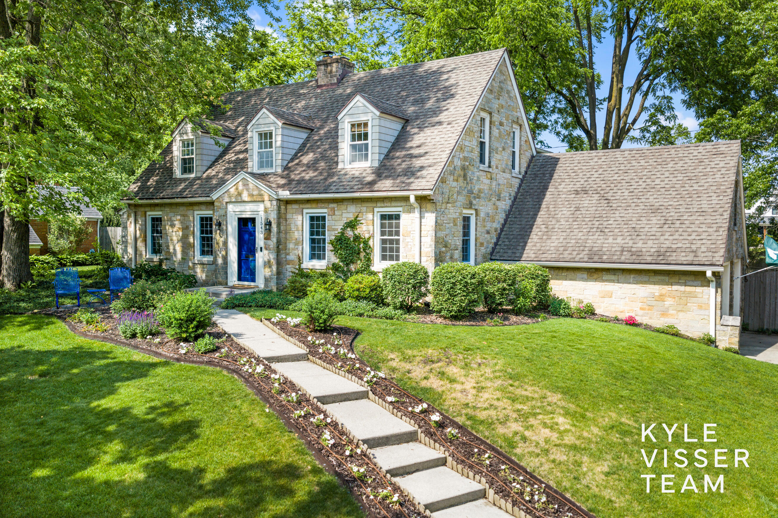 1543 Edgewood Avenue SE East Grand Rapids MI 49506