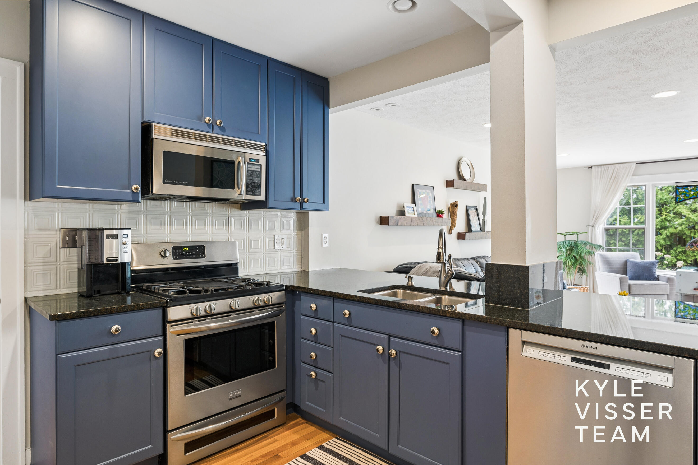 1543 Edgewood Avenue SE East Grand Rapids MI 49506