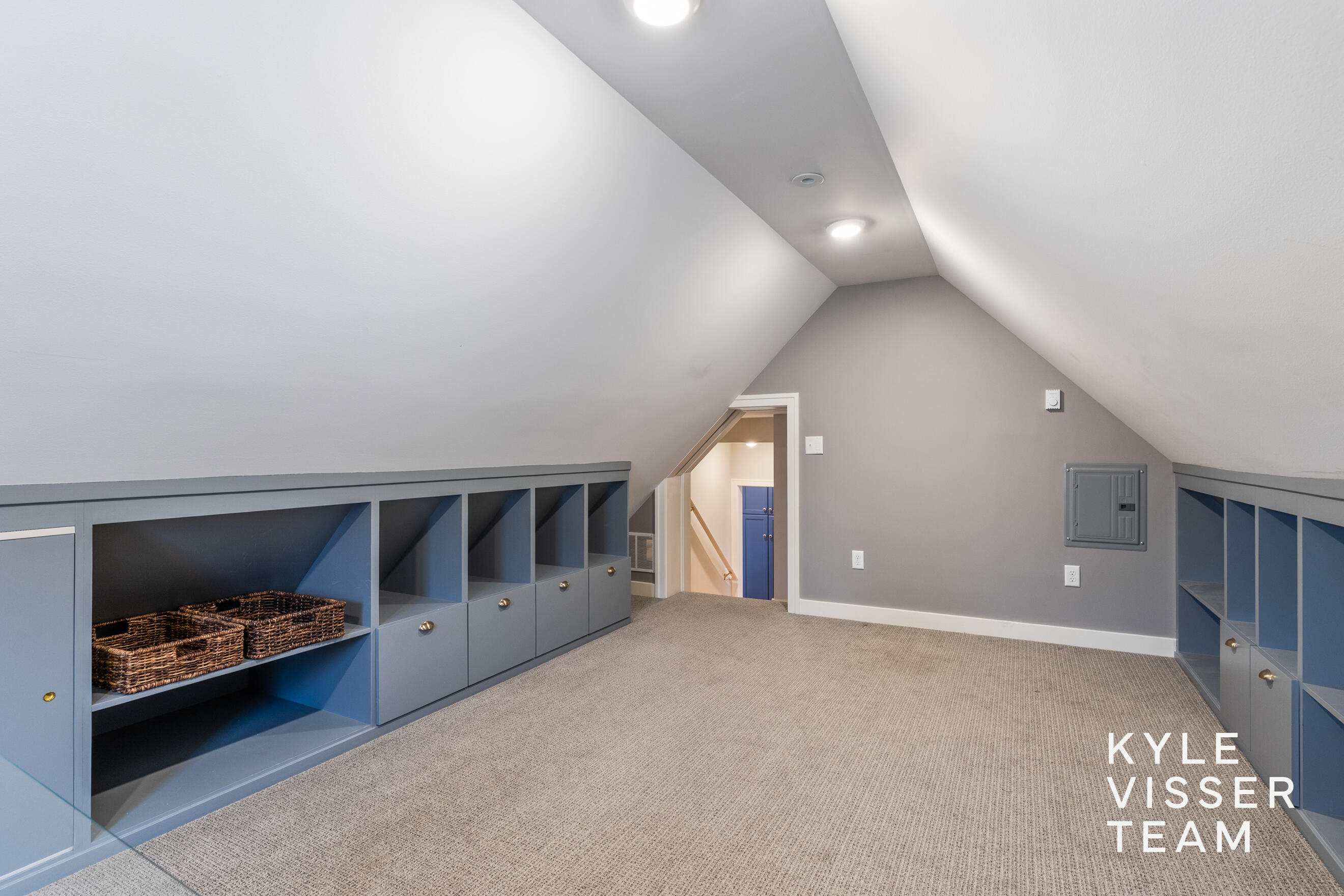 1543 Edgewood Avenue SE East Grand Rapids MI 49506